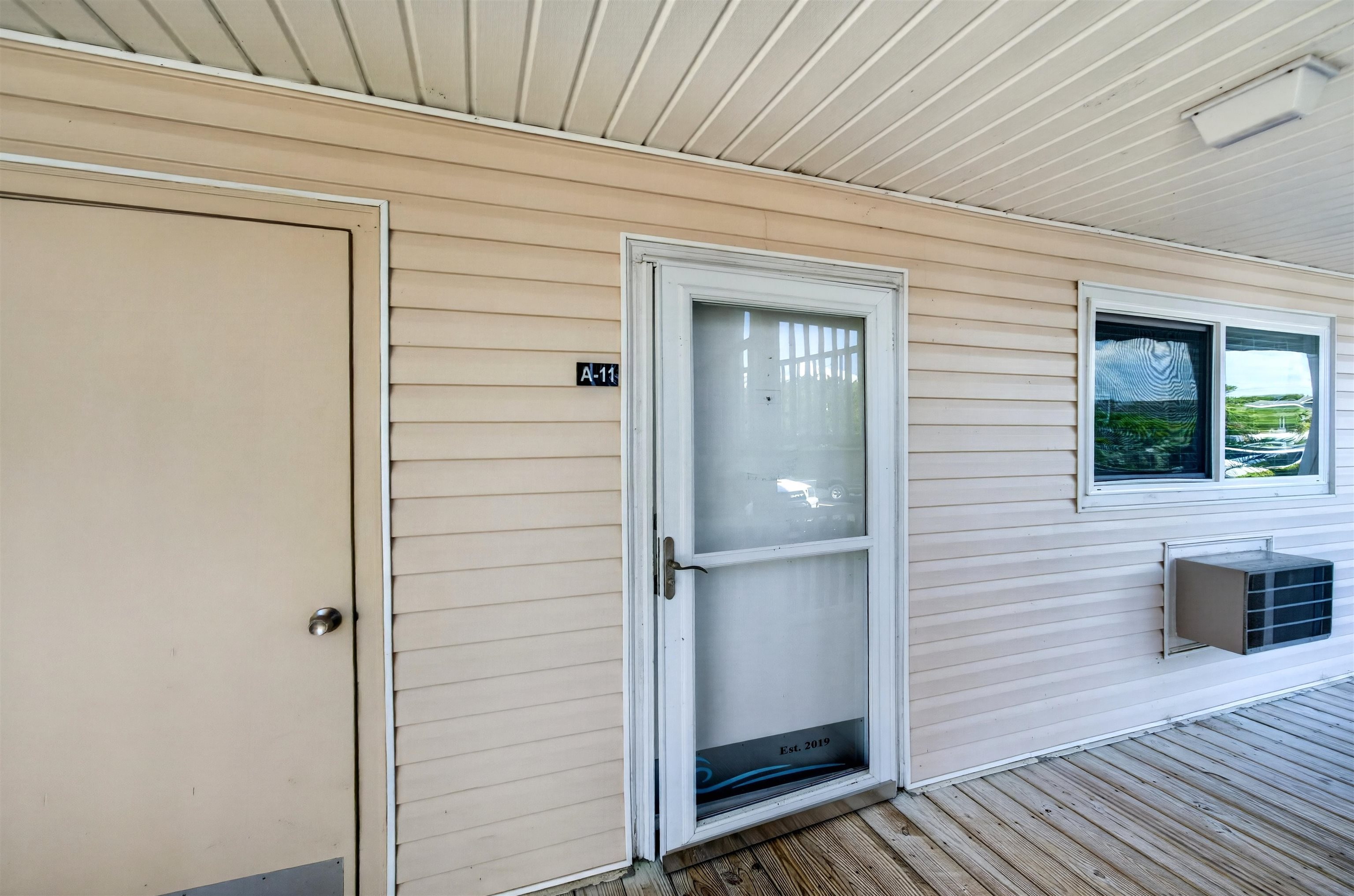 1919 Spring St. Property Photo 13