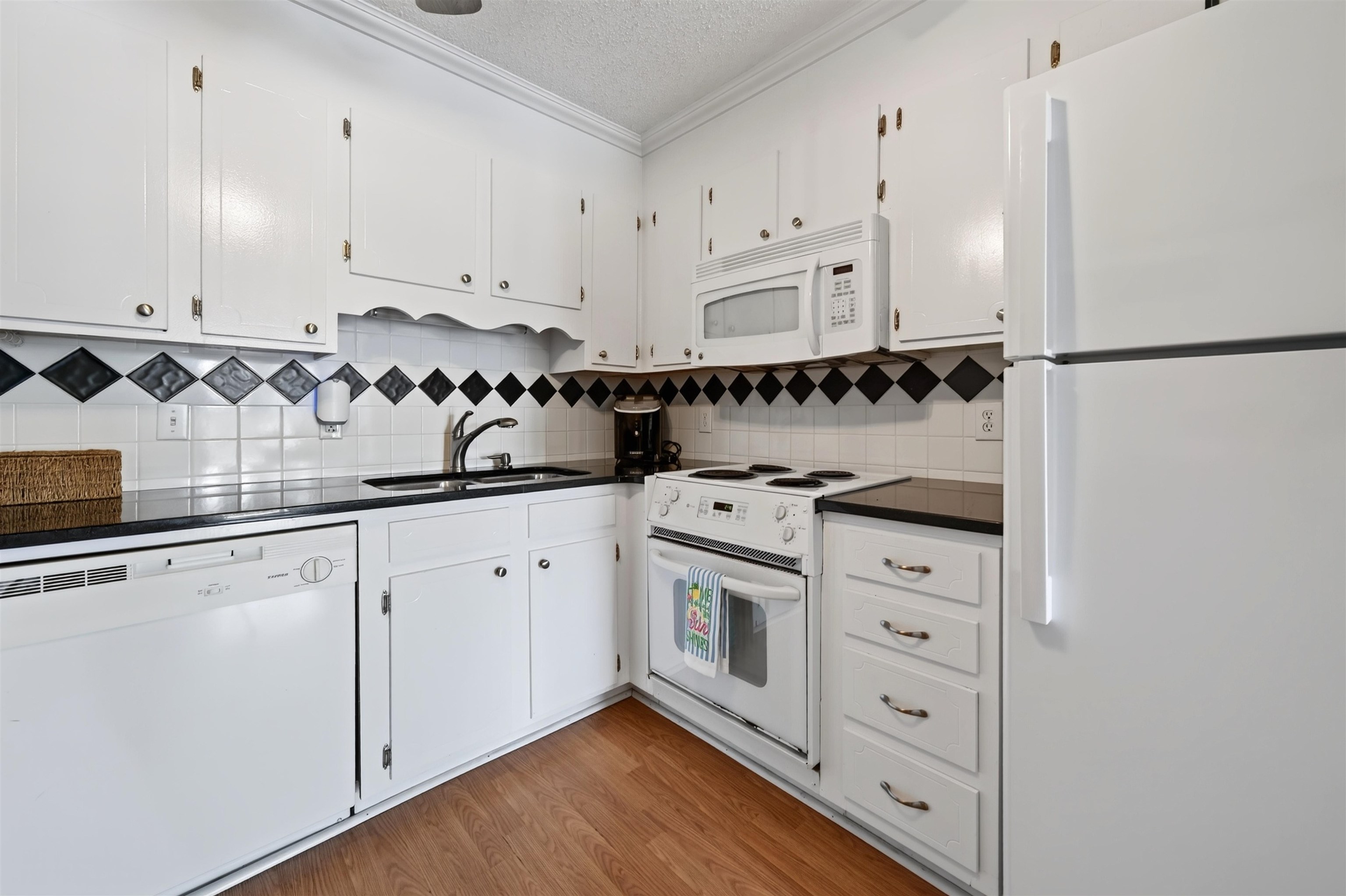 1919 Spring St. Property Photo 16
