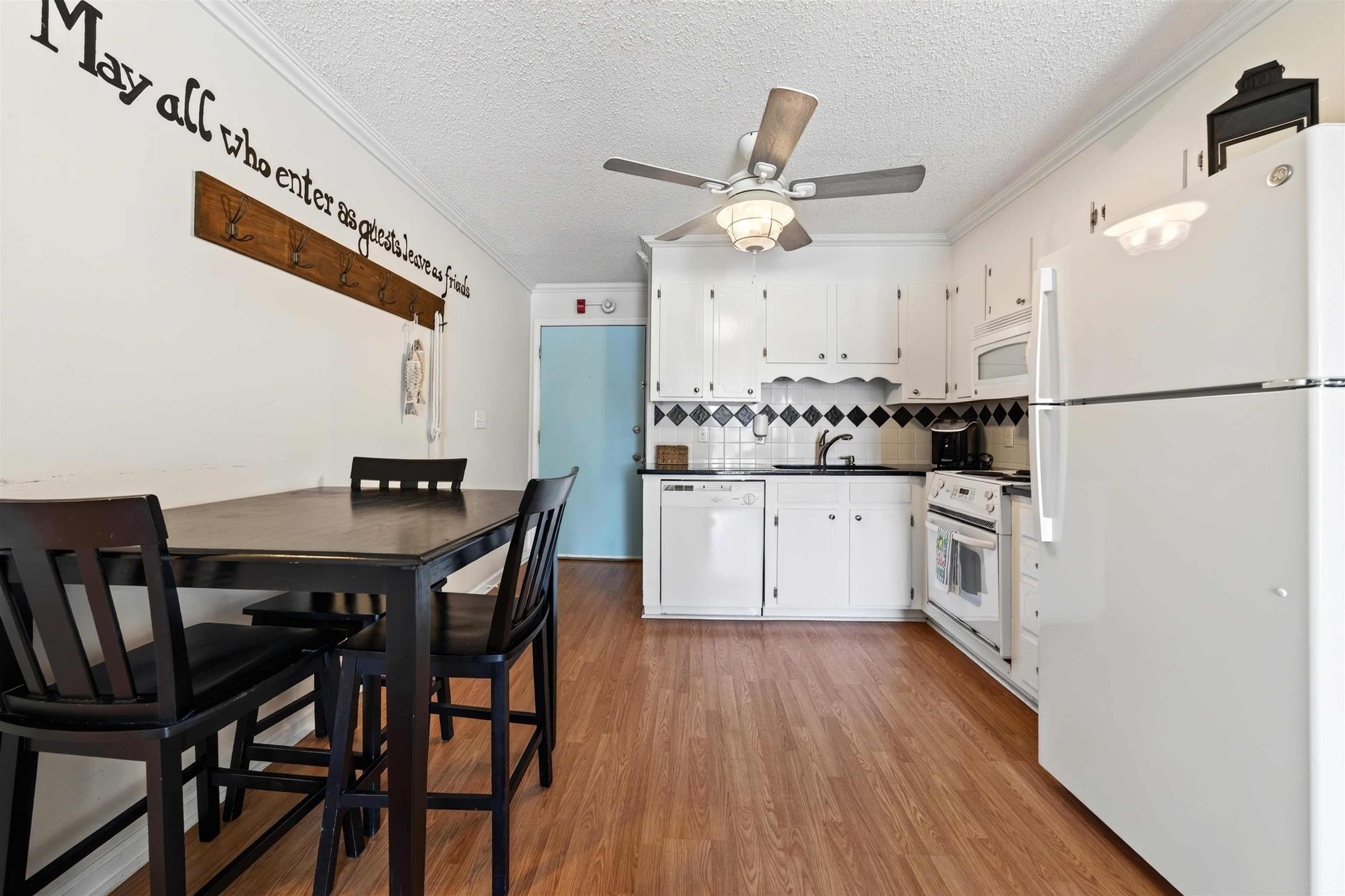 1919 Spring St. Property Photo 18