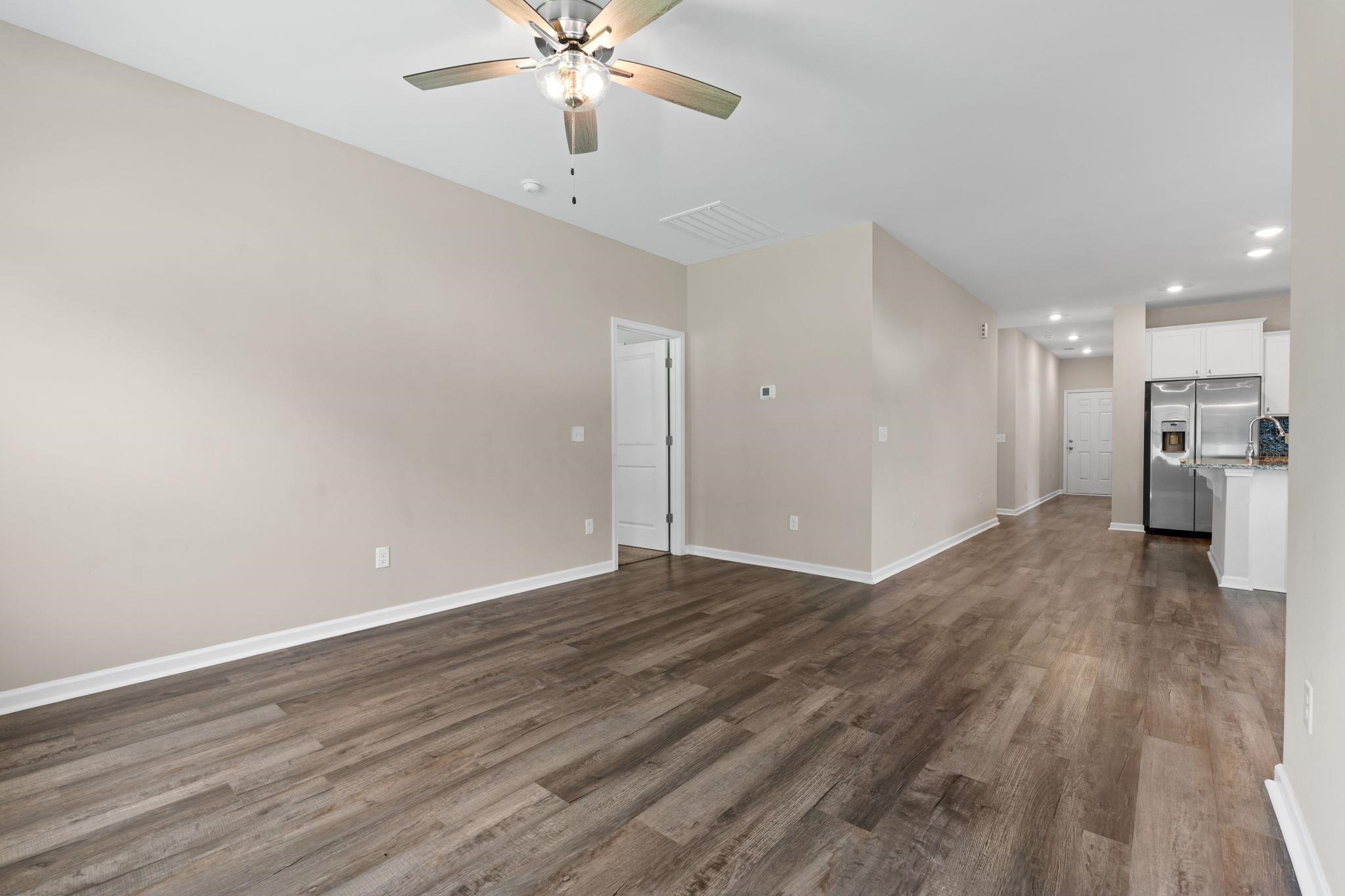 115 Avery Woods Dr. Property Photo 5