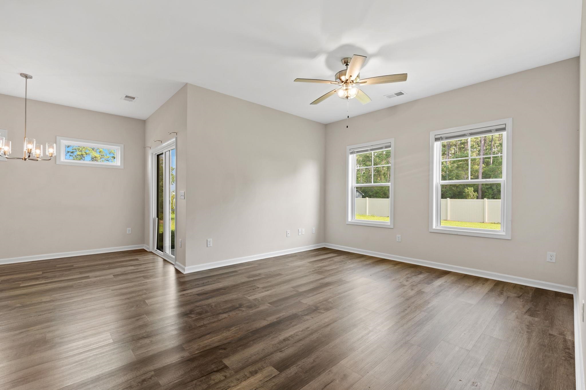 115 Avery Woods Dr. Property Photo 6