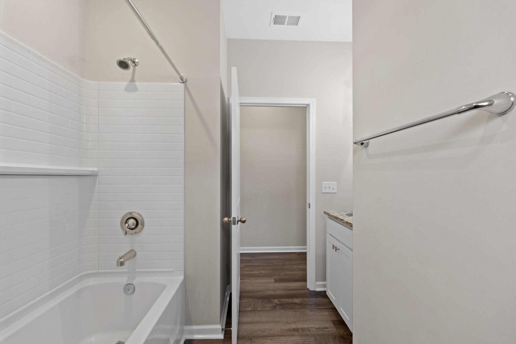 115 Avery Woods Dr. Property Photo 19