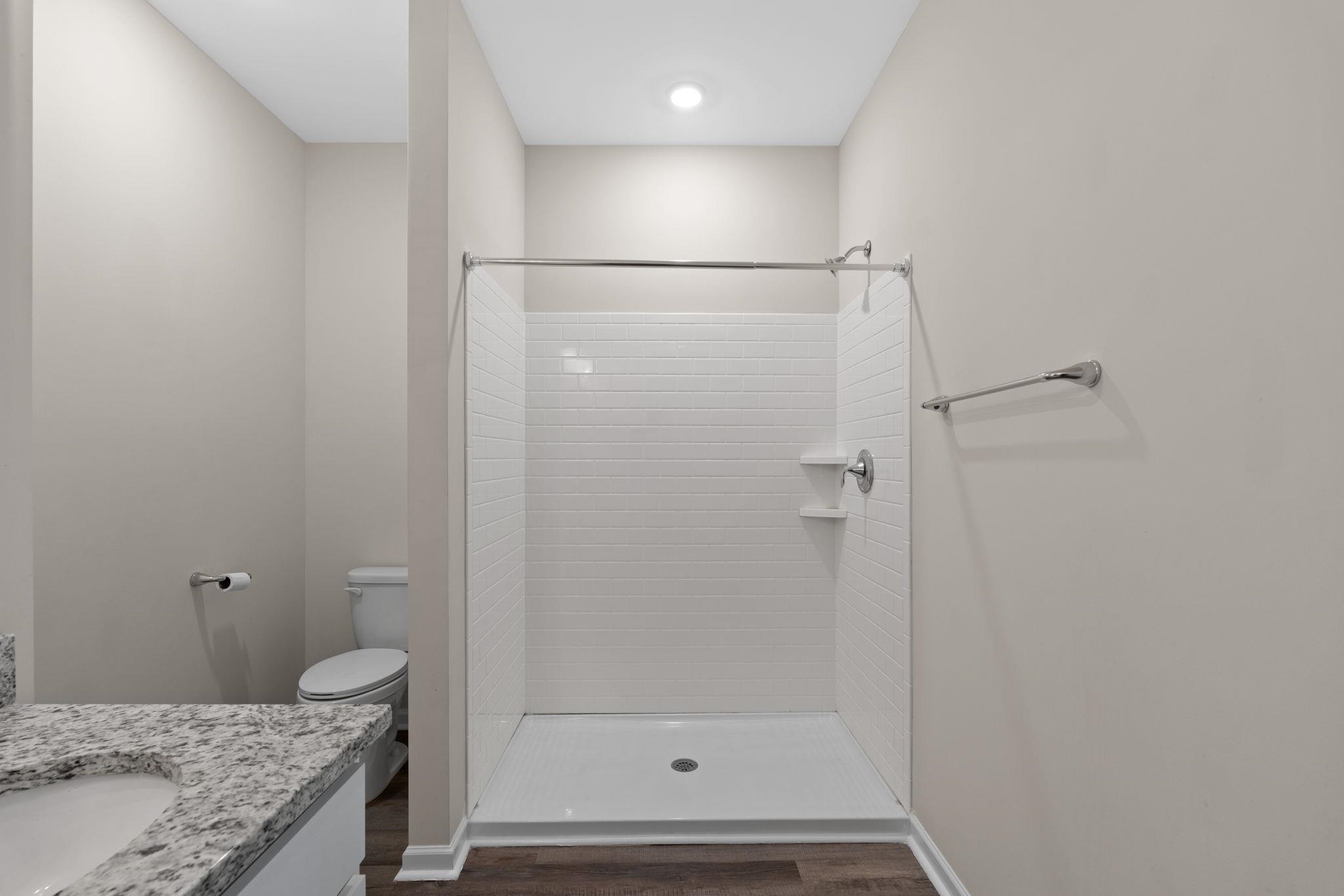 115 Avery Woods Dr. Property Photo 27