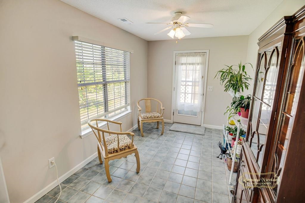525 Drake Ln. Property Photo 18