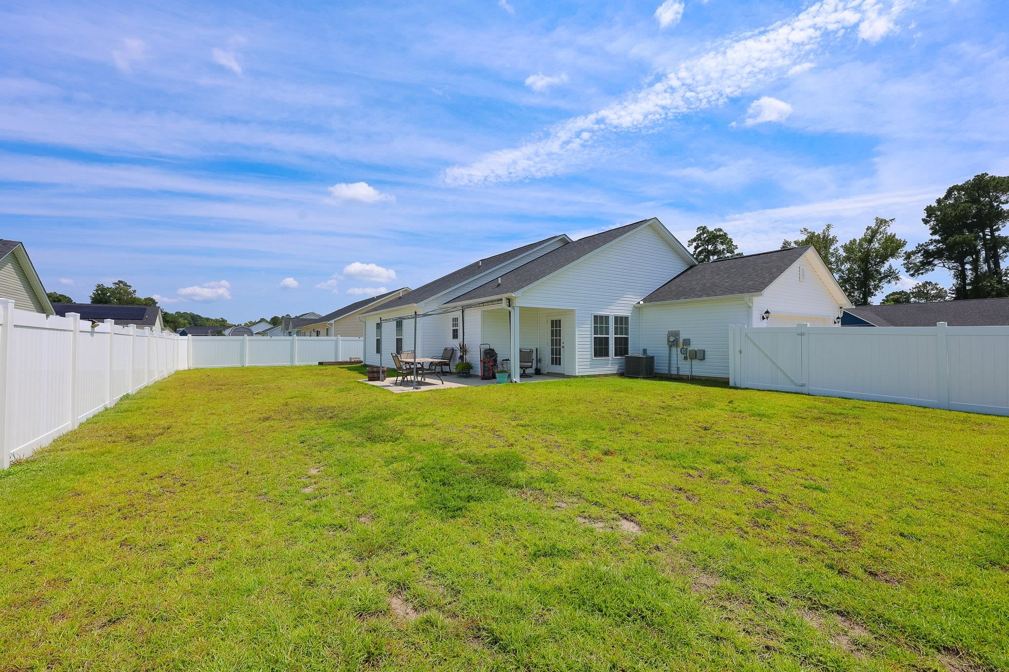 1403 Heirloom Dr. Property Photo 25
