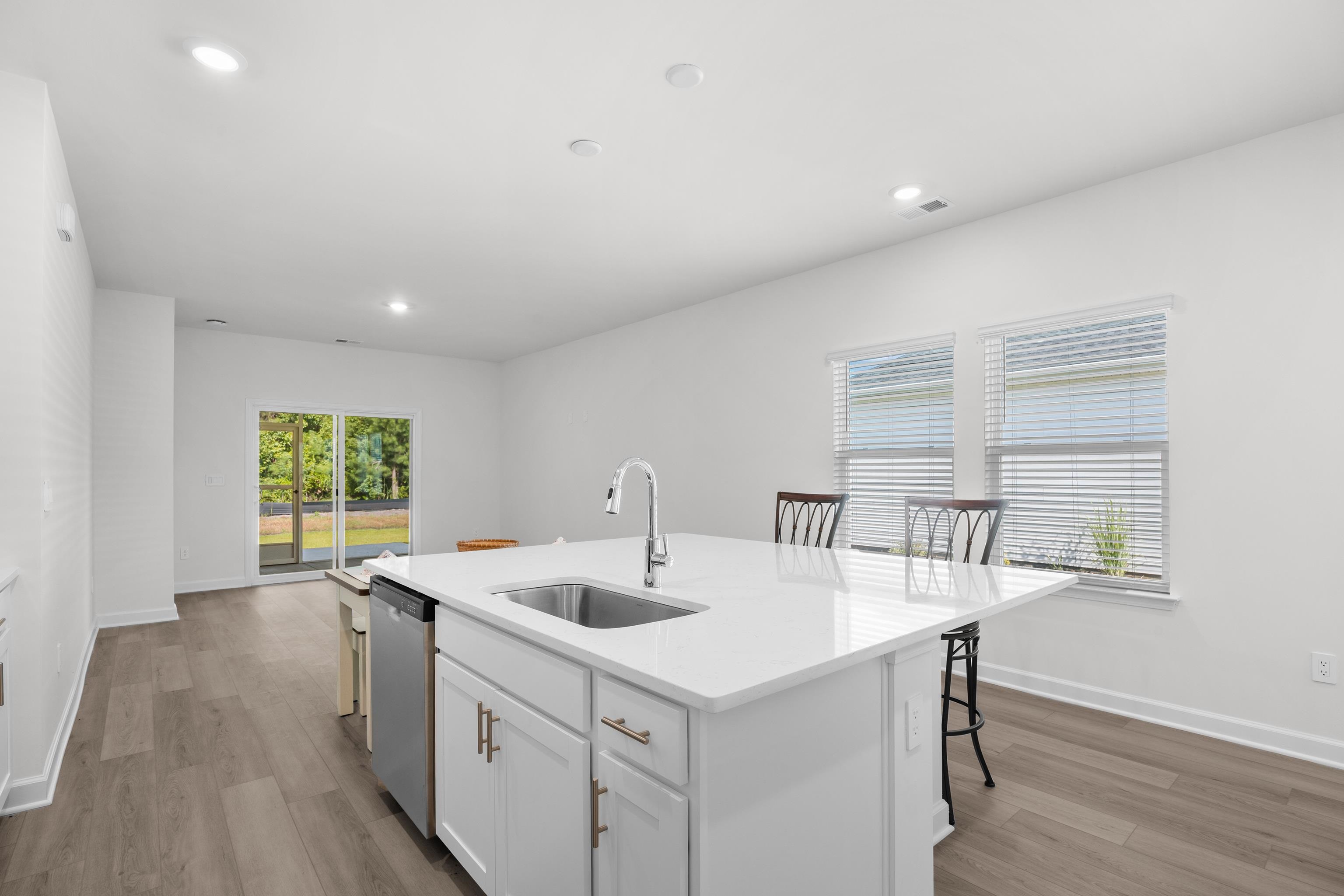1113 Lauryn Oak Loop Property Photo 8