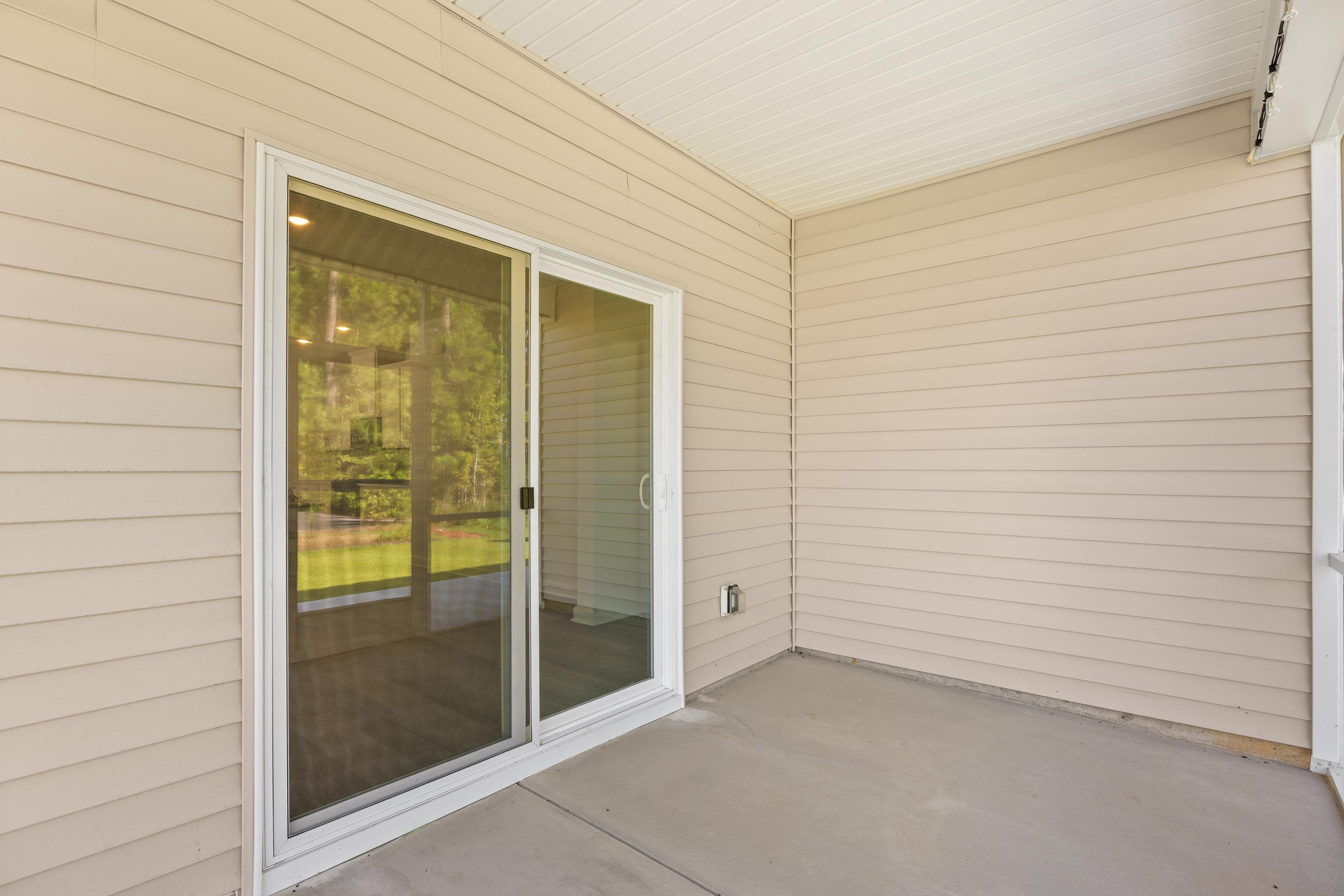 1113 Lauryn Oak Loop Property Photo 25
