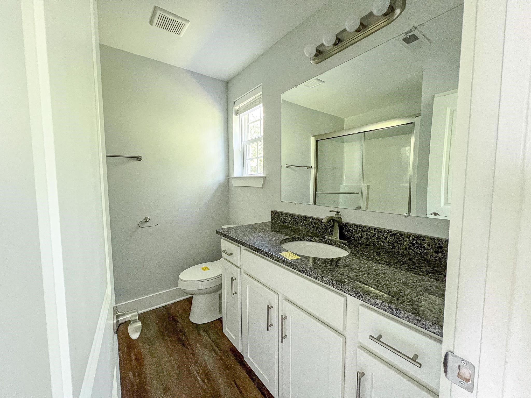 2708 Mercer Dr. Property Photo 10