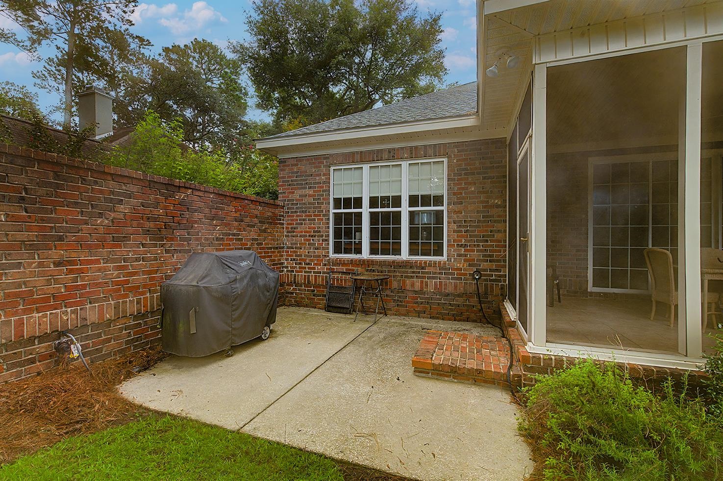 380 Doral Dr. Property Photo 10