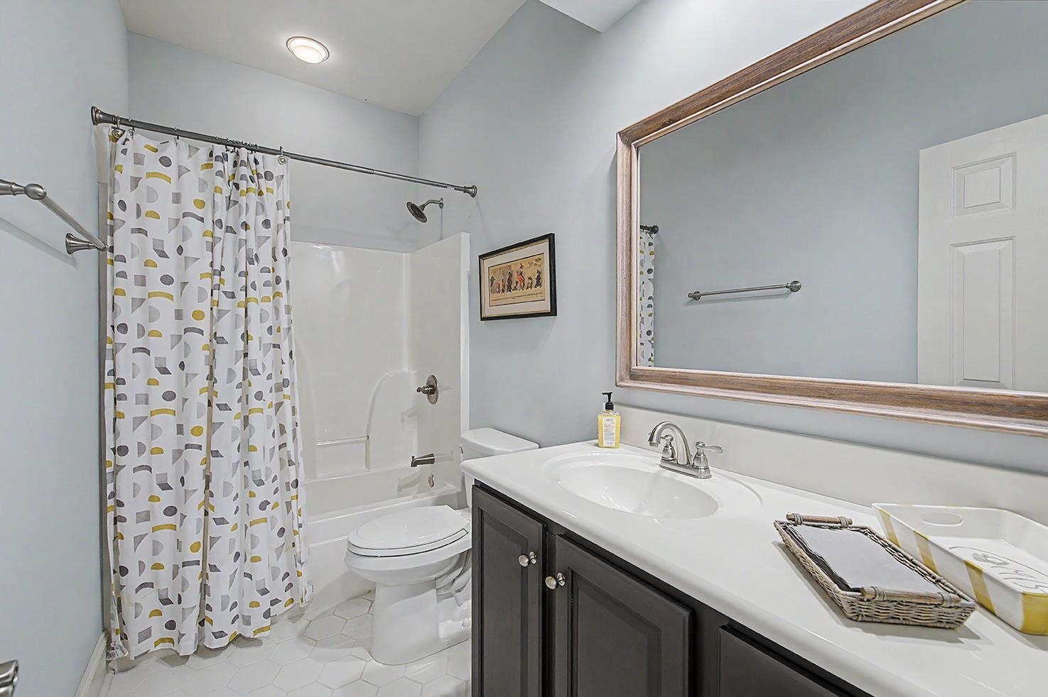 380 Doral Dr. Property Photo 23