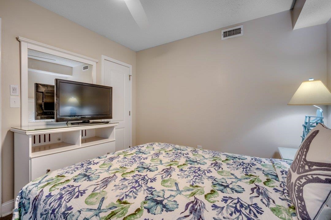 161 Seawatch Dr. Property Photo 20