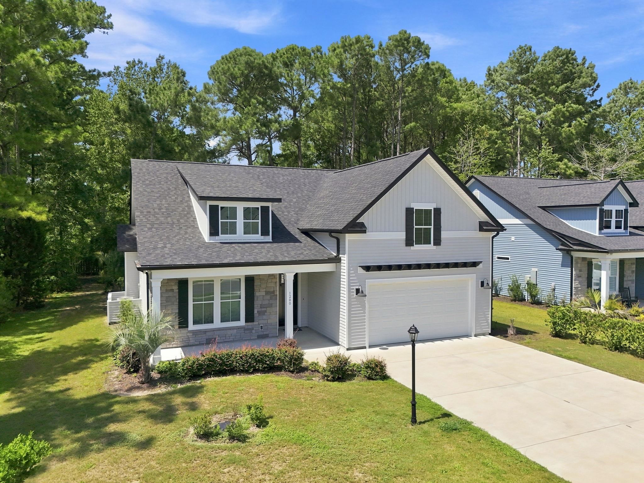 1200 Moultrie Dr. Nw Property Photo 2