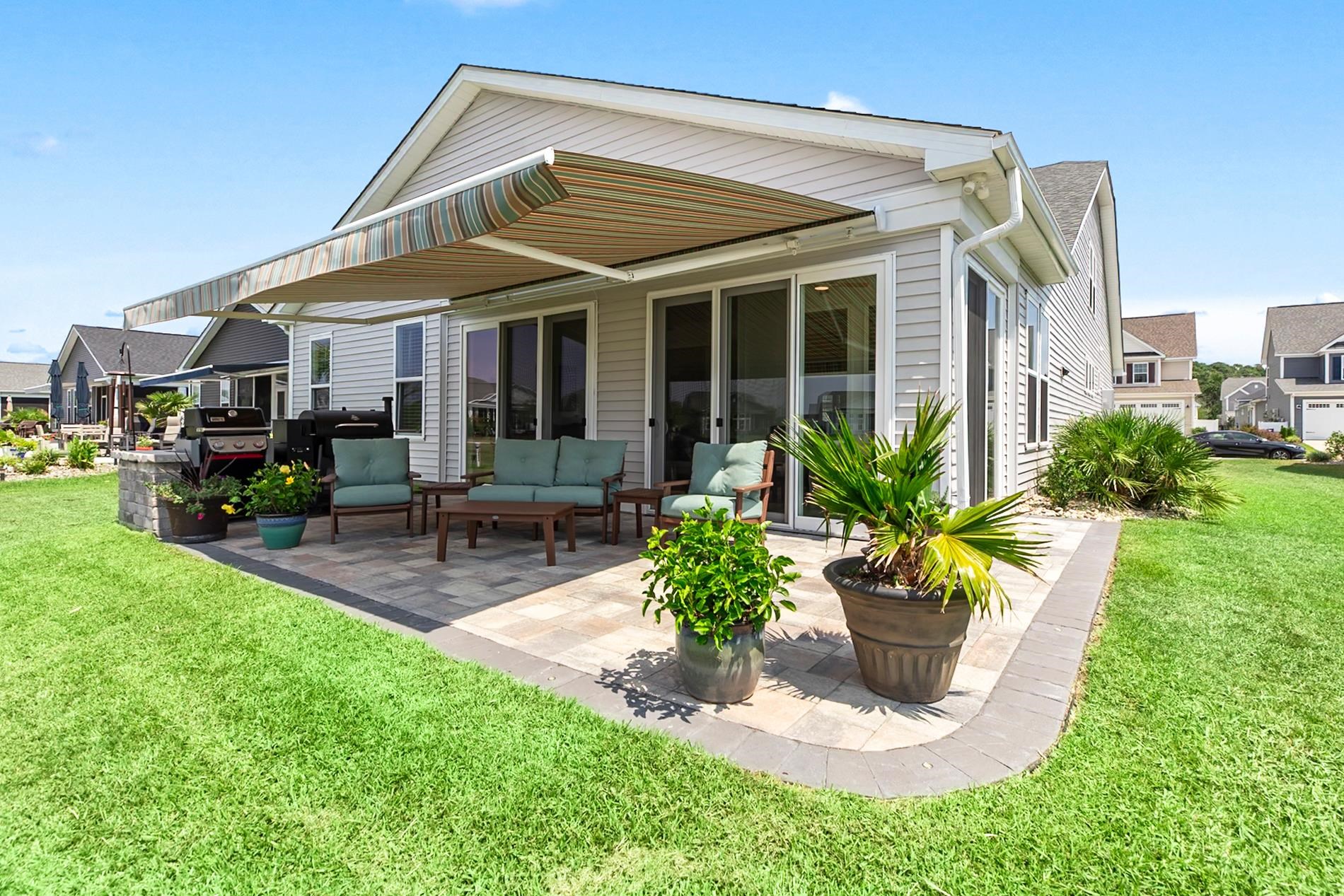 1044 Cascade Loop Property Photo 11