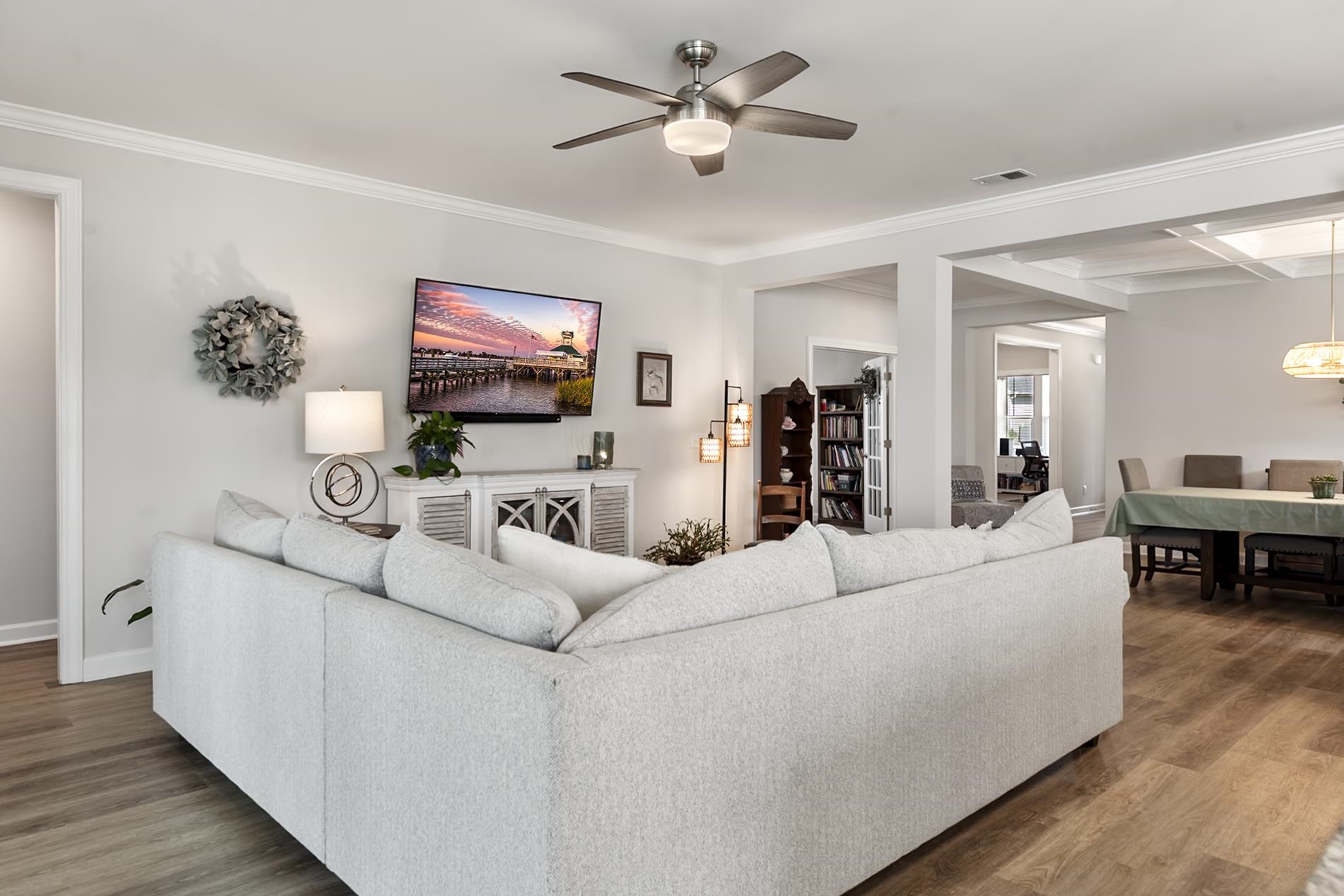 1044 Cascade Loop Property Photo 19