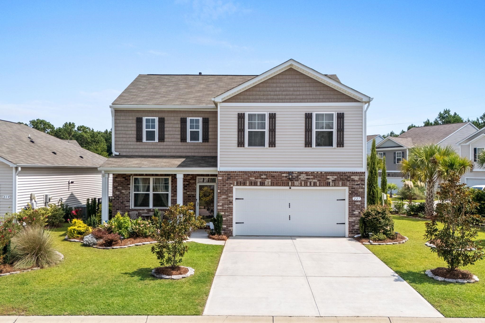 227 Pin Oak Dr. Property Photo 3