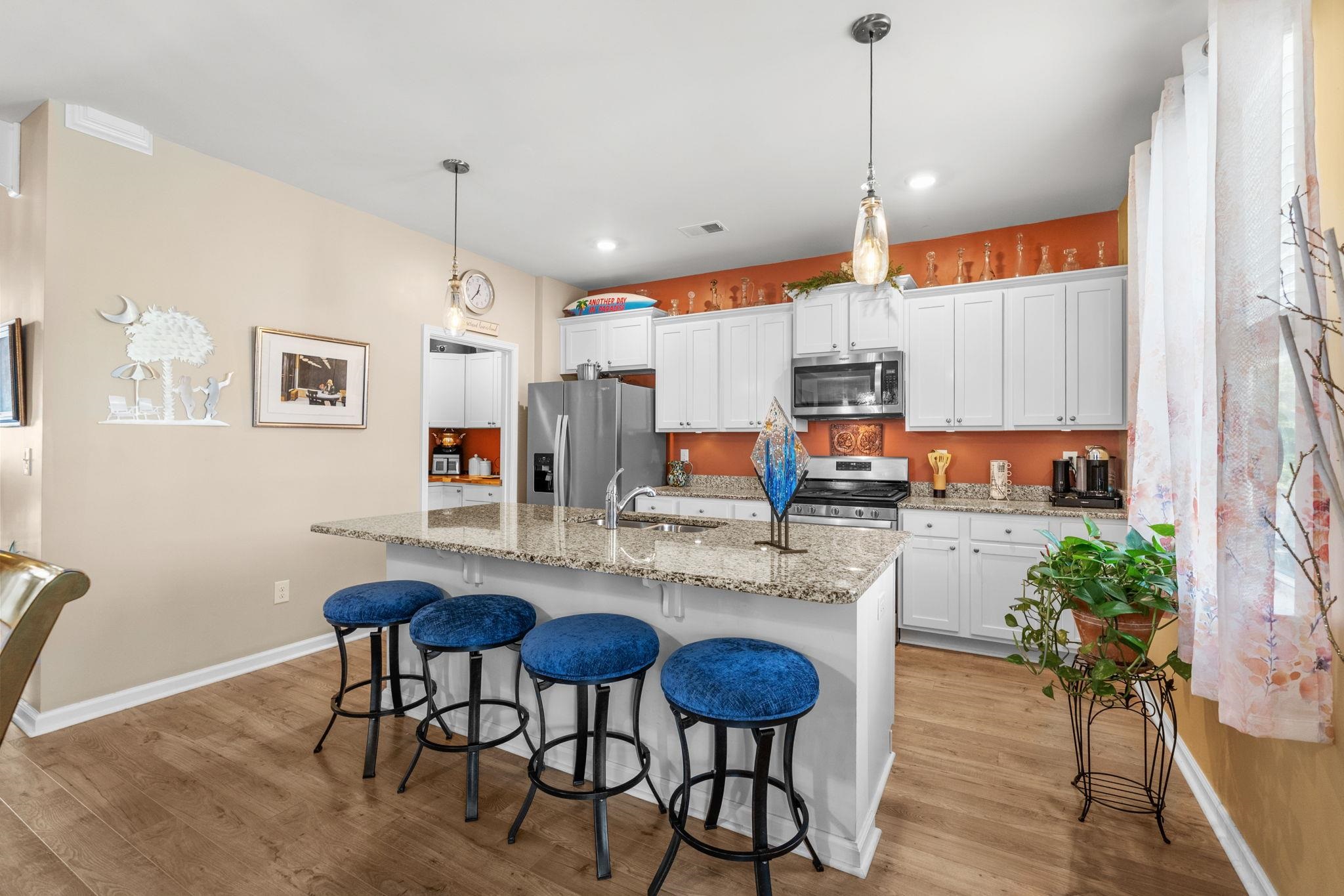 227 Pin Oak Dr. Property Photo 8