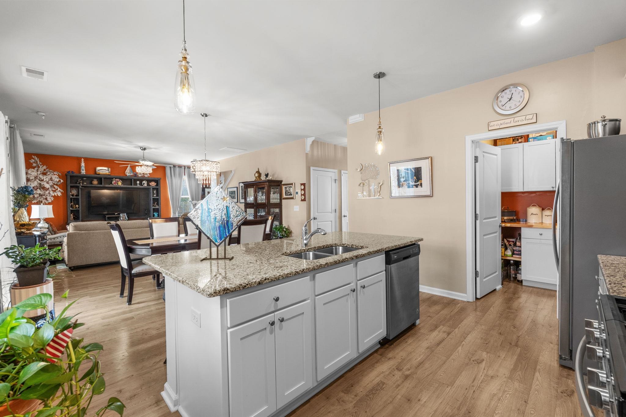 227 Pin Oak Dr. Property Photo 13