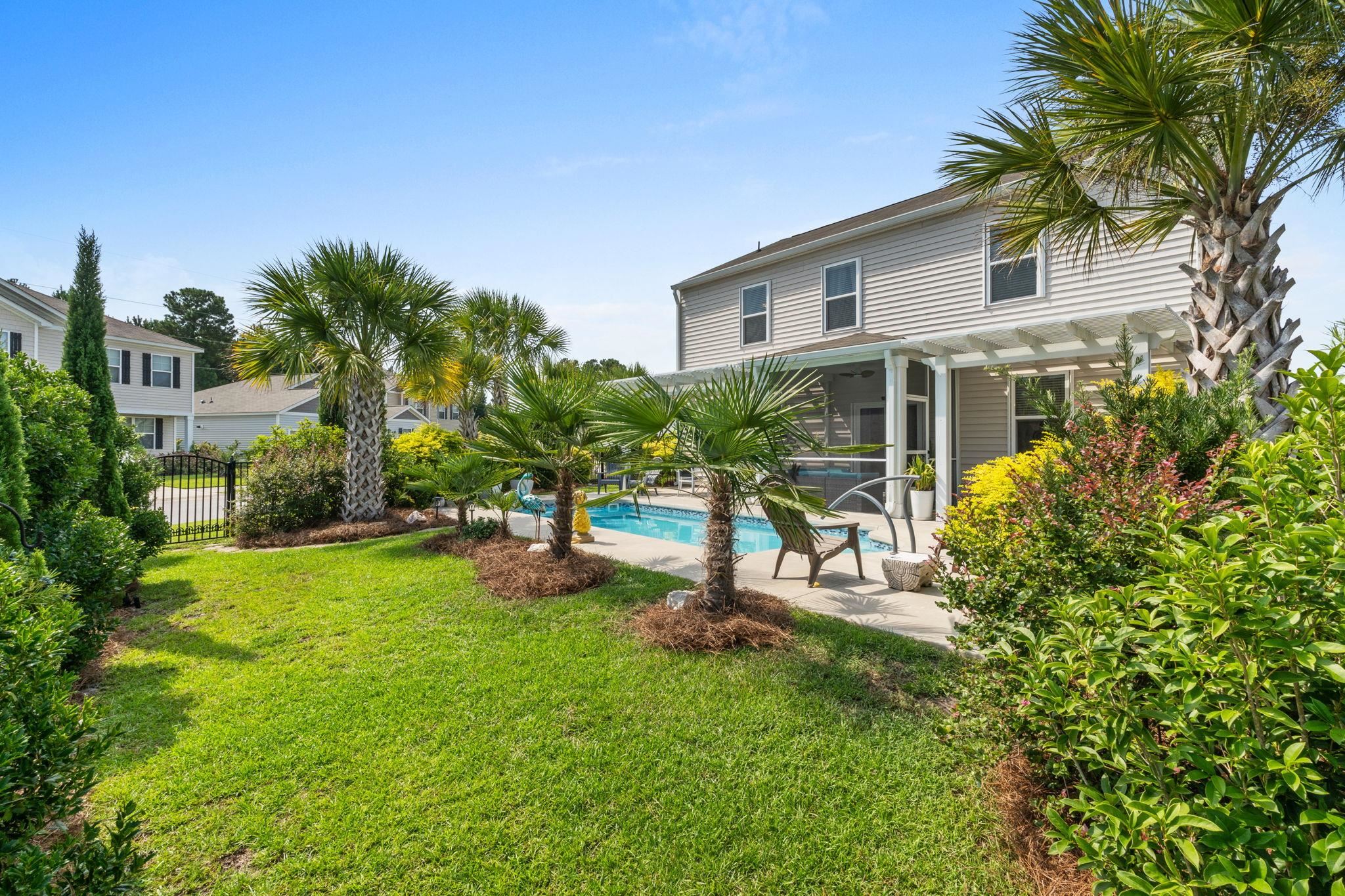 227 Pin Oak Dr. Property Photo 43