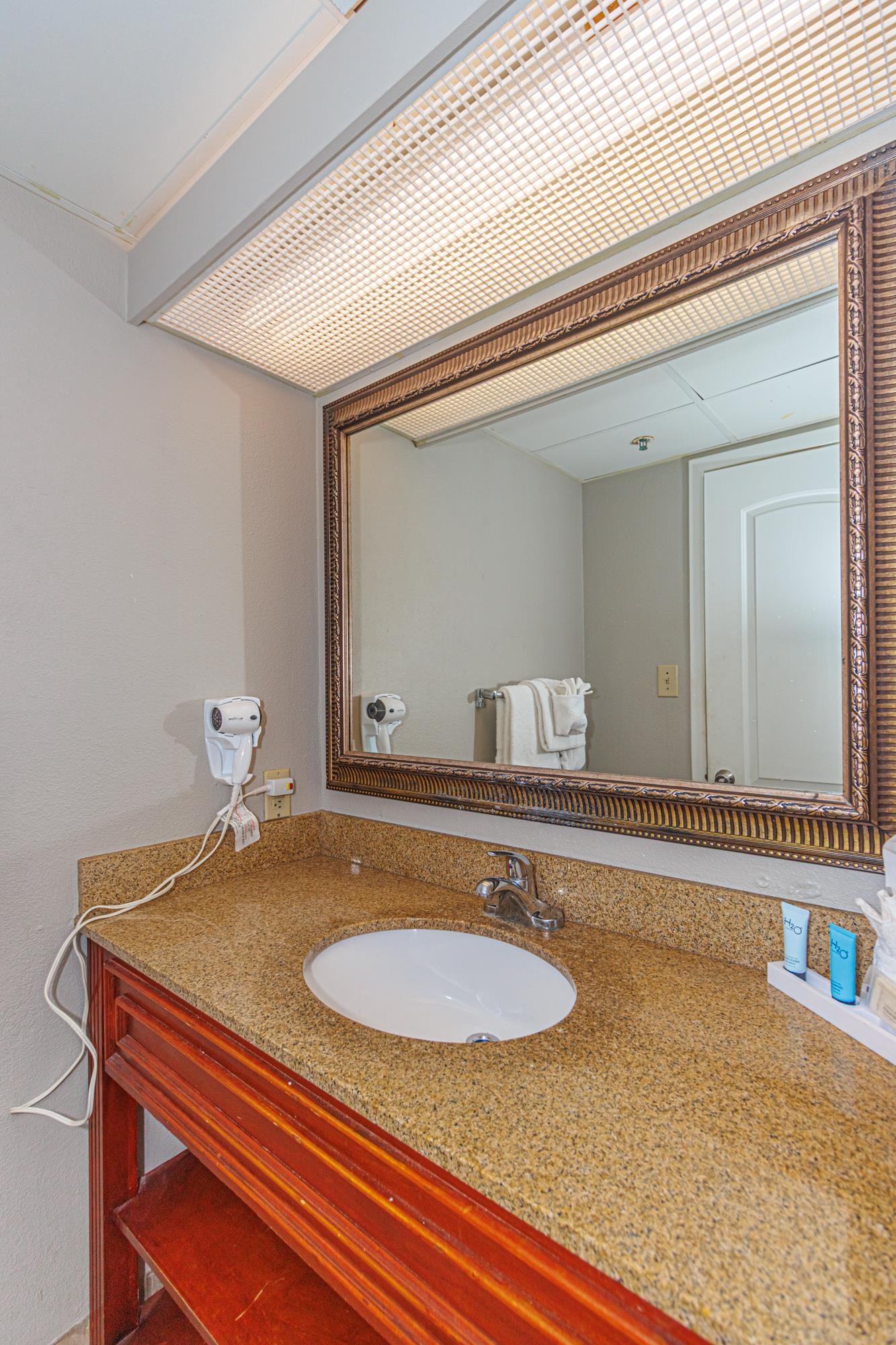 6804 N Ocean Blvd. Property Photo 24