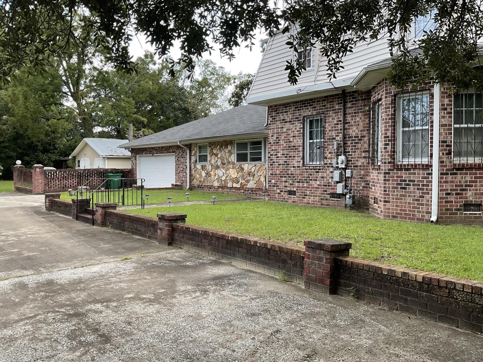 1617 Emanuel St. Property Photo 3