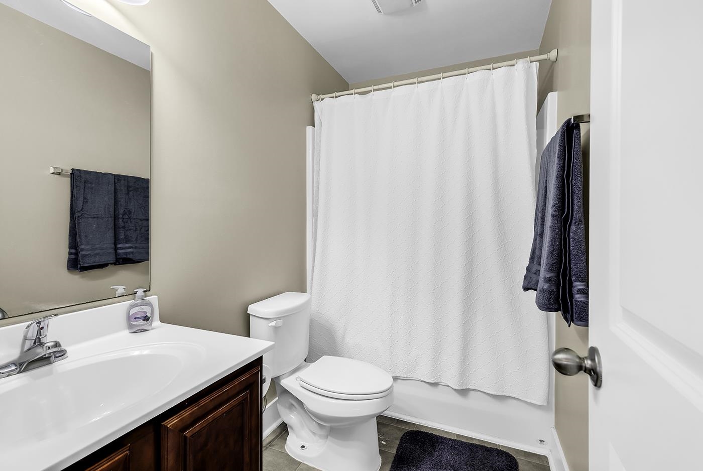 2740 Kashton Dr. Property Photo 24