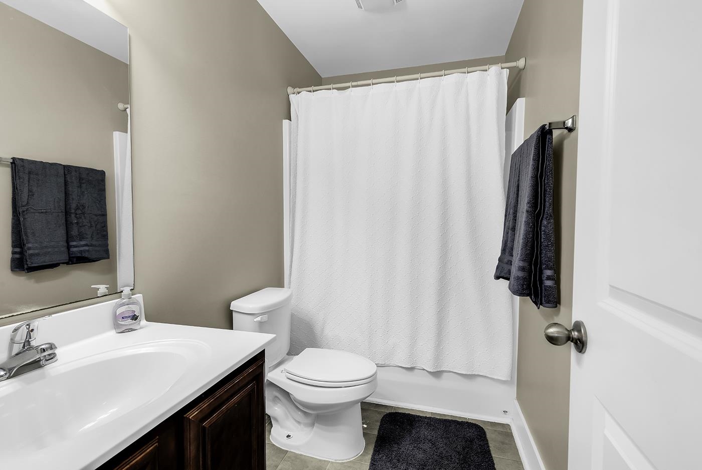 2740 Kashton Dr. Property Photo 30