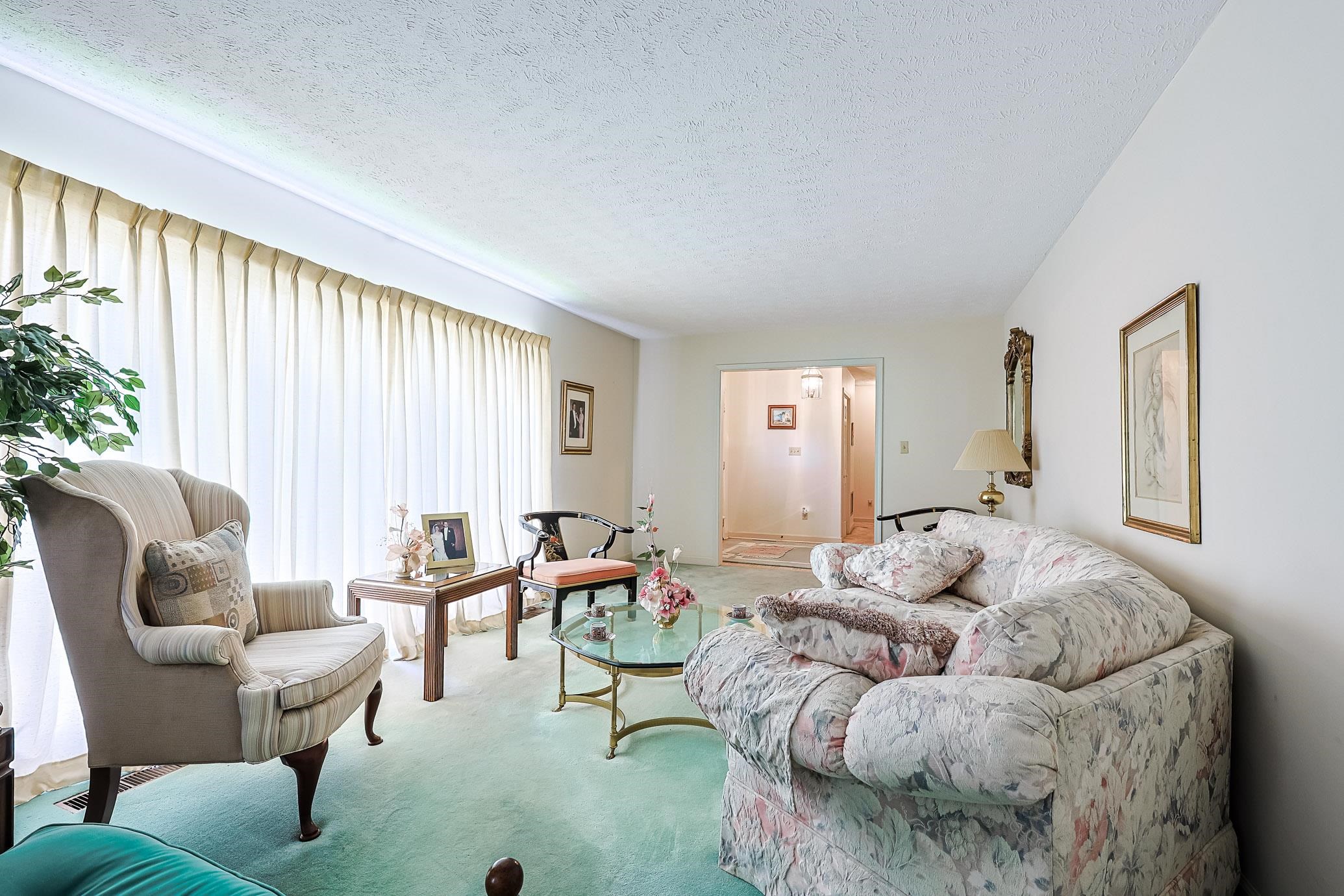 1624 Deer Park Ln. Property Photo 10