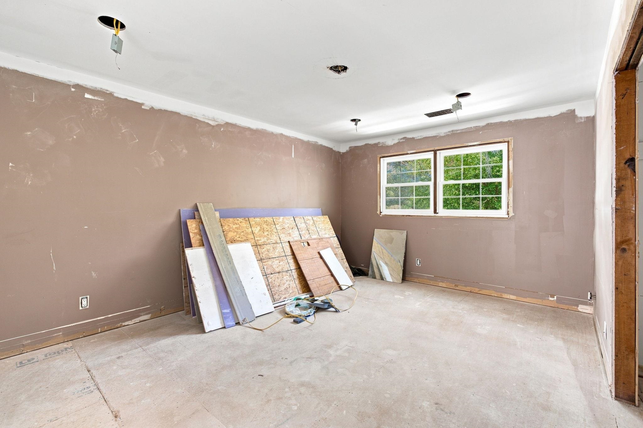 462 Lakeshore Dr. Property Photo 22