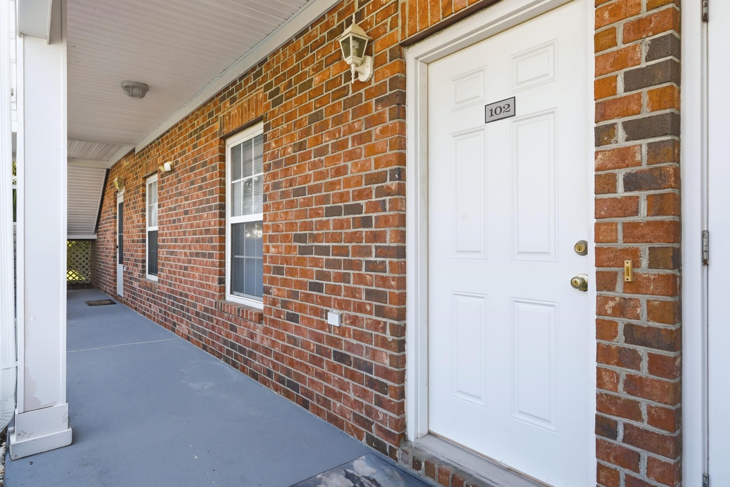 3951 Gladiola Ct. Property Photo 3