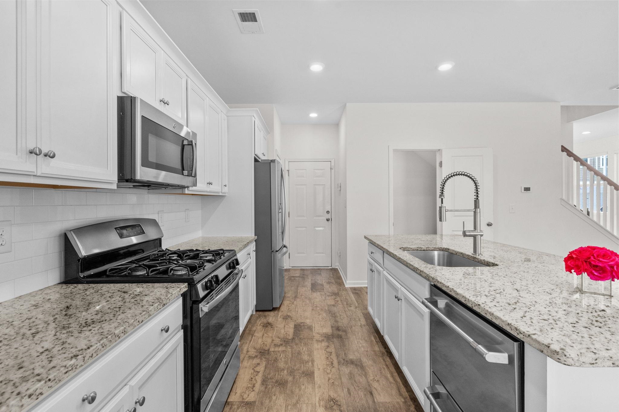 4714 Cloisters Ln. Property Photo 2