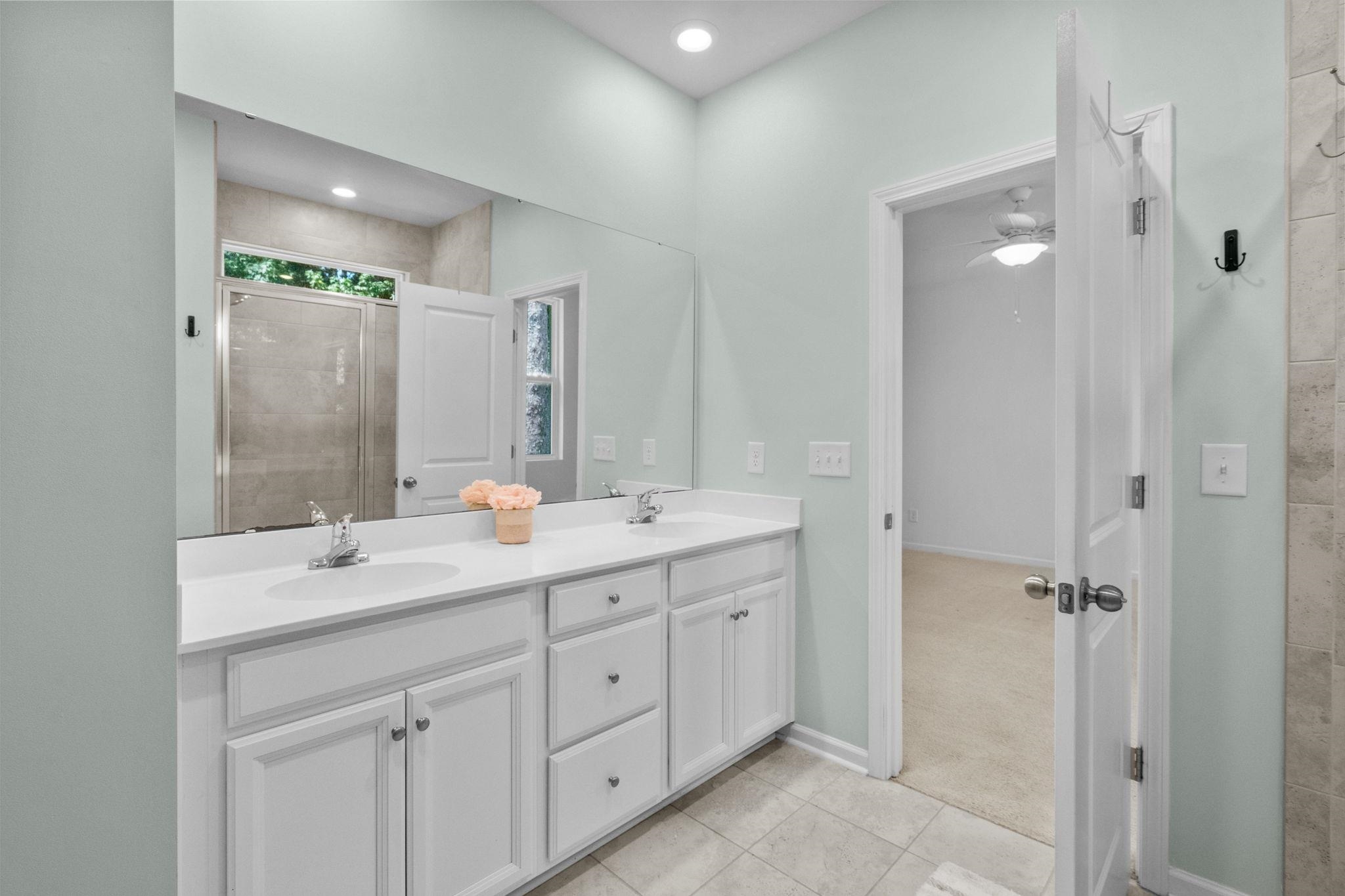 4714 Cloisters Ln. Property Photo 6