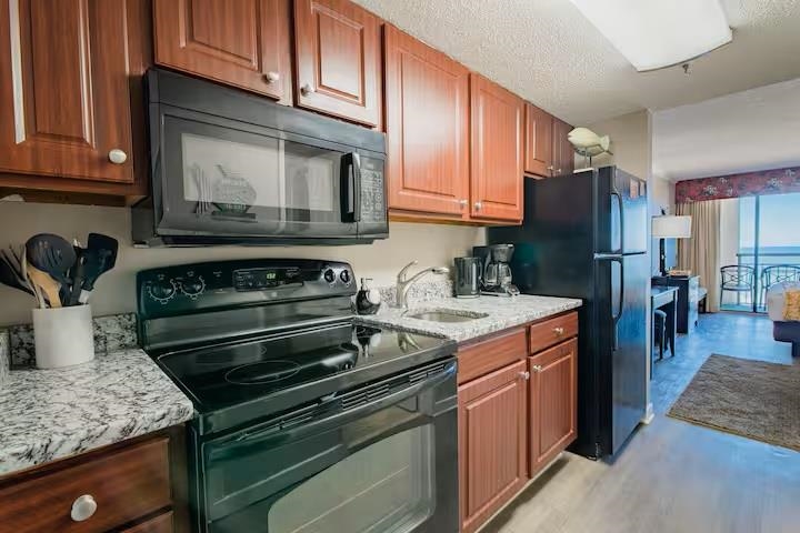 2710 N Ocean Blvd. Property Photo 30
