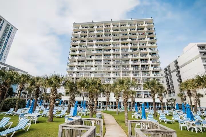 2300 N Ocean Blvd. Property Photo 1