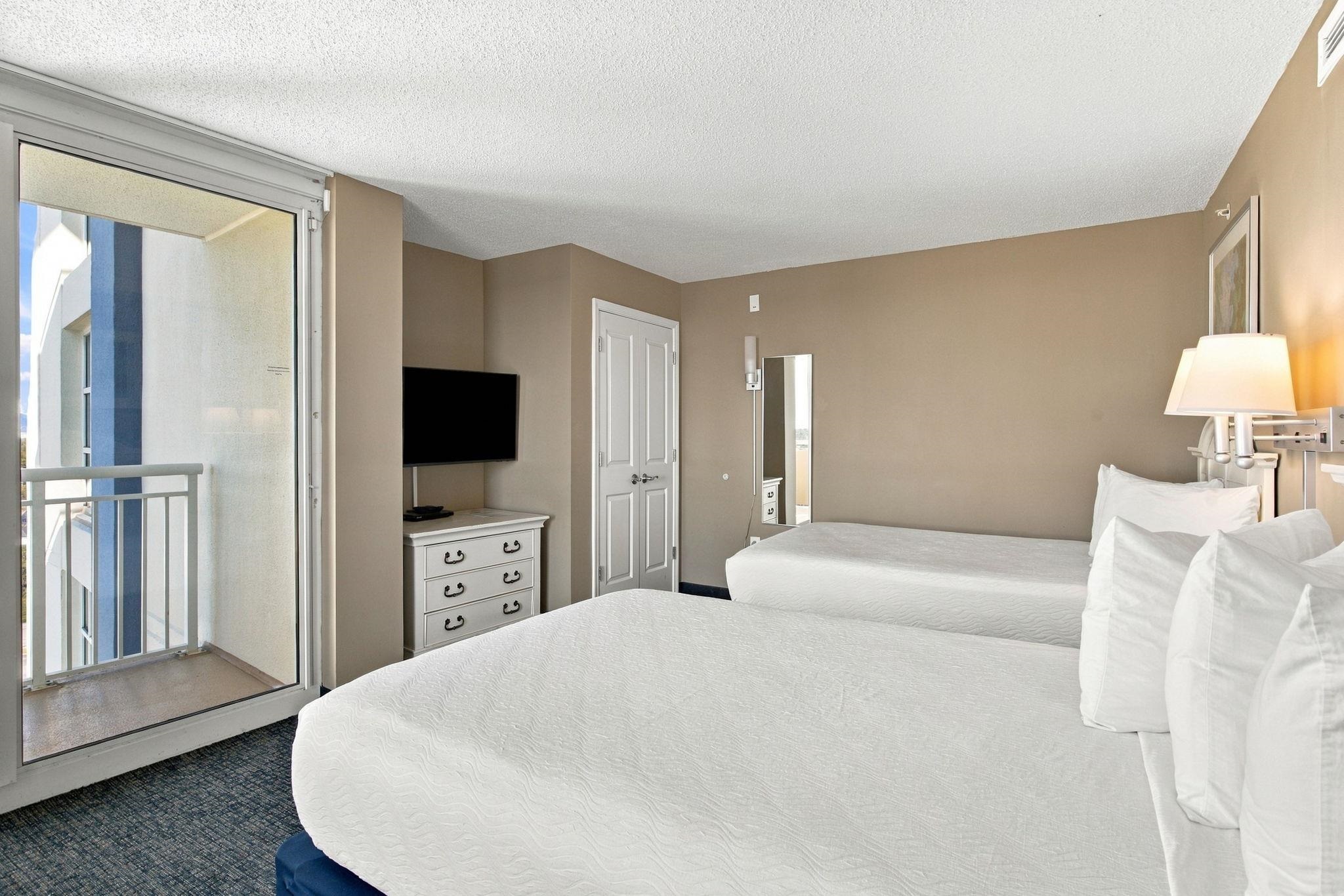300 N Ocean Blvd. Property Photo 25