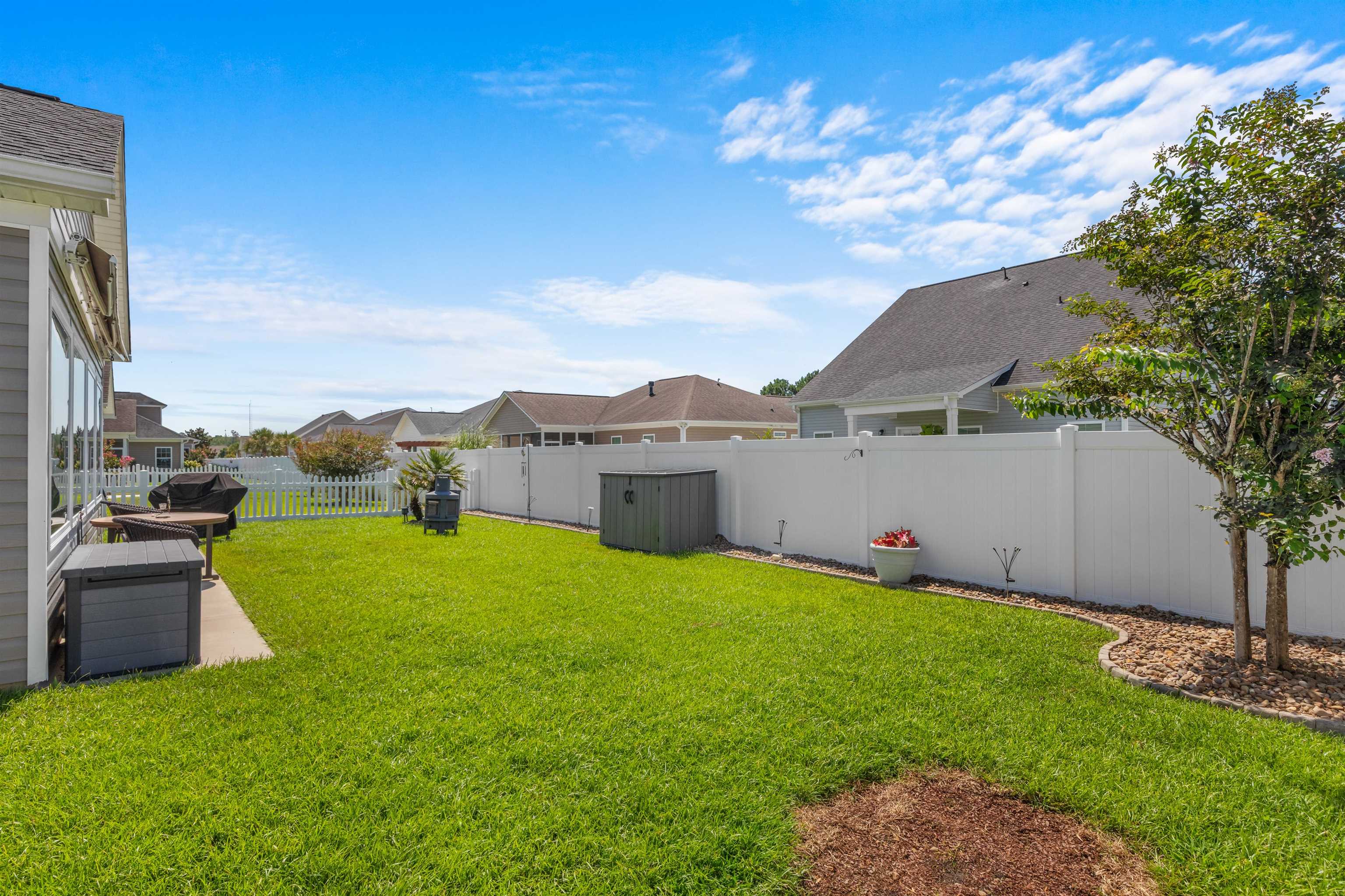 1921 Pine Cone Ln. Property Photo 9