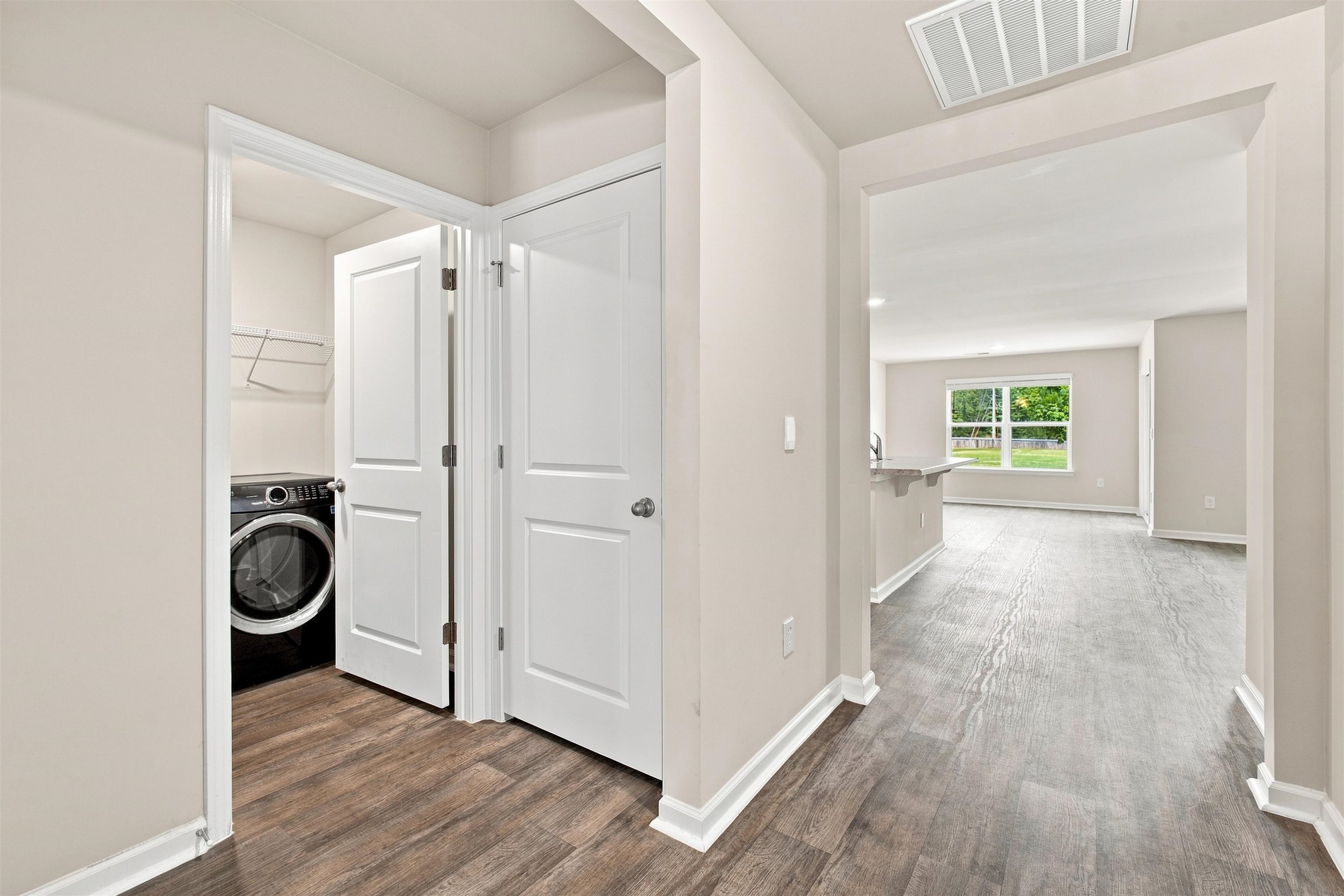 208 Jeff Waters Circle Property Photo 15