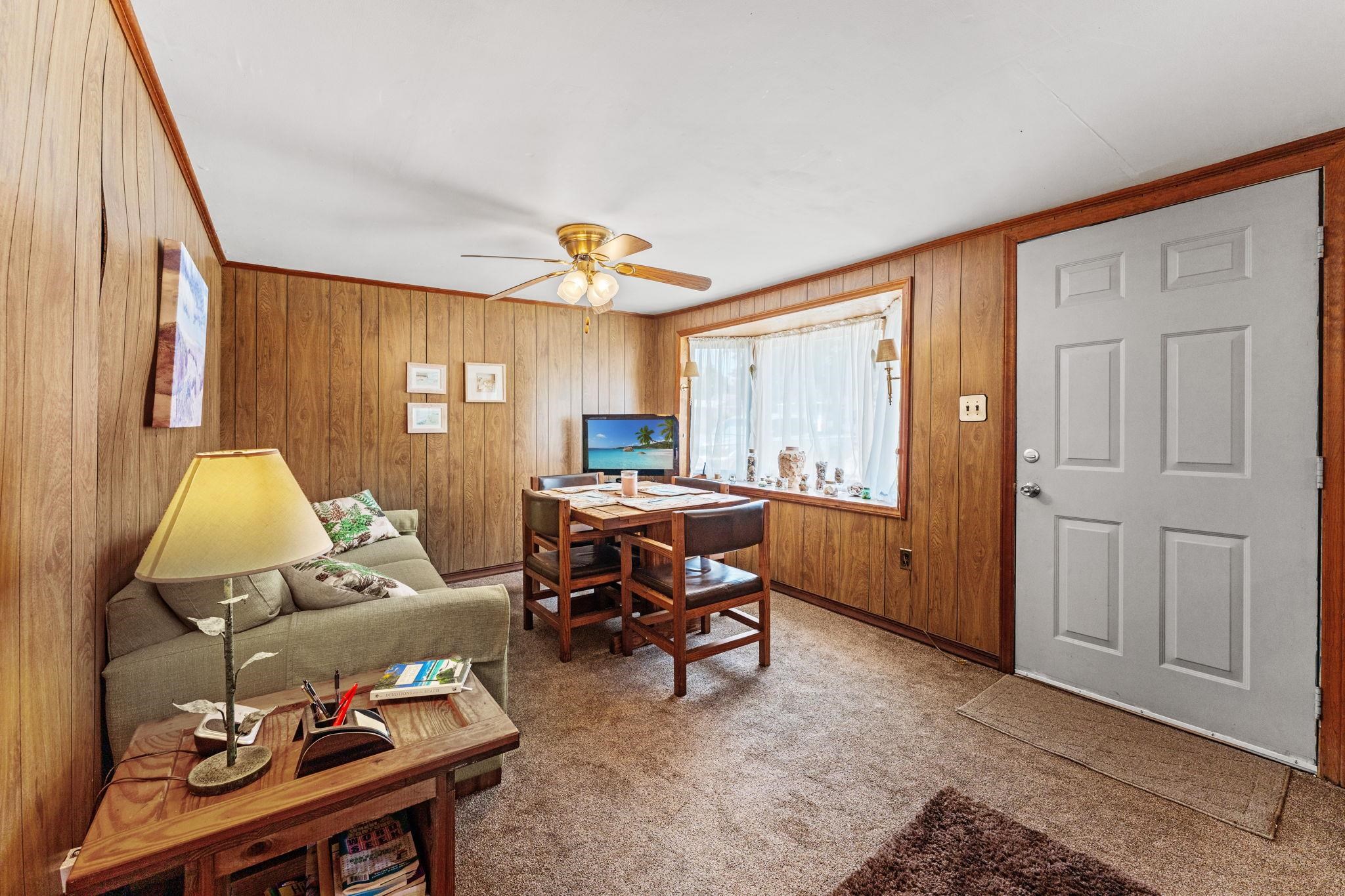 2418 Park St. Property Photo 4