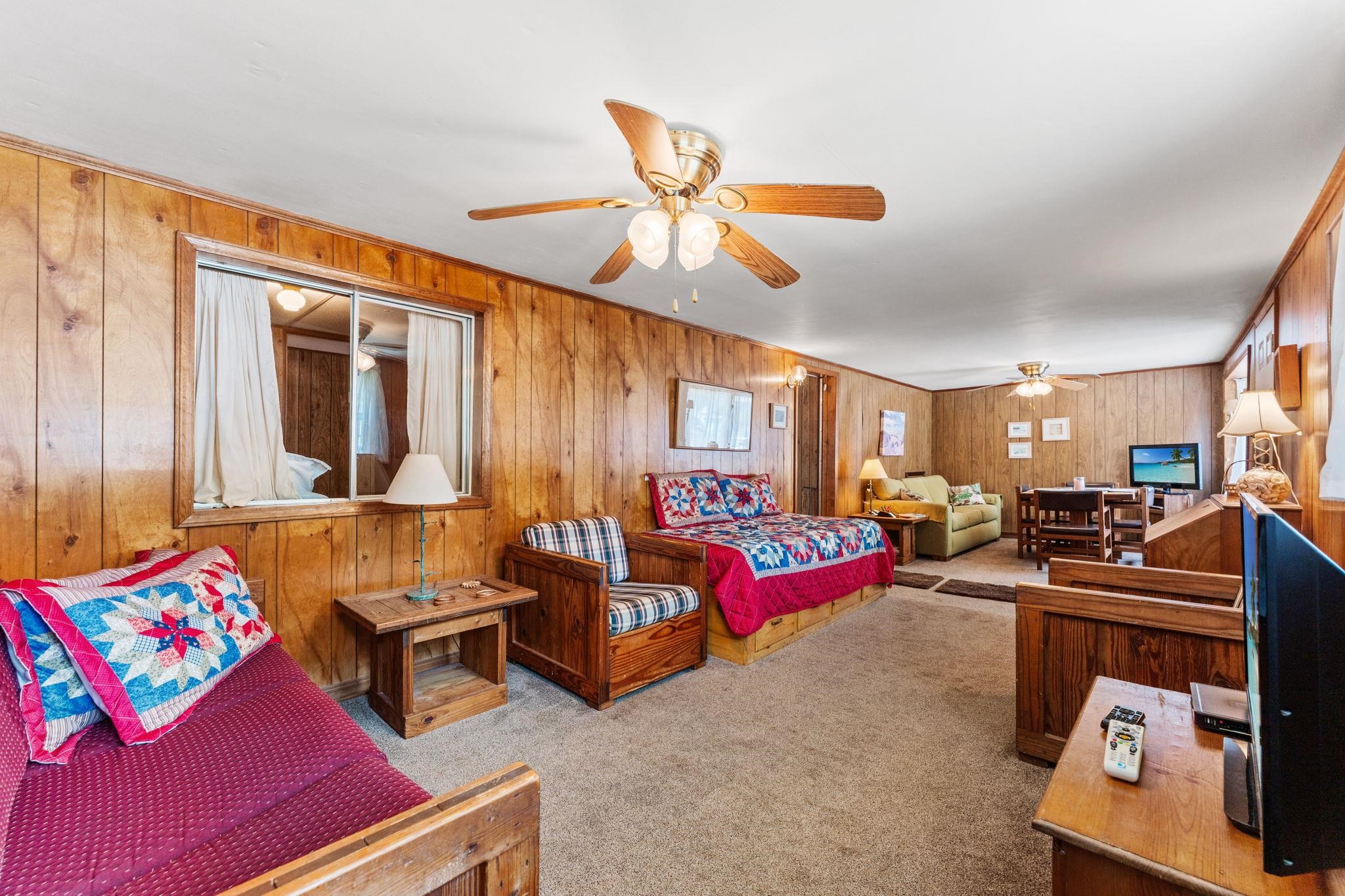 2418 Park St. Property Photo 6