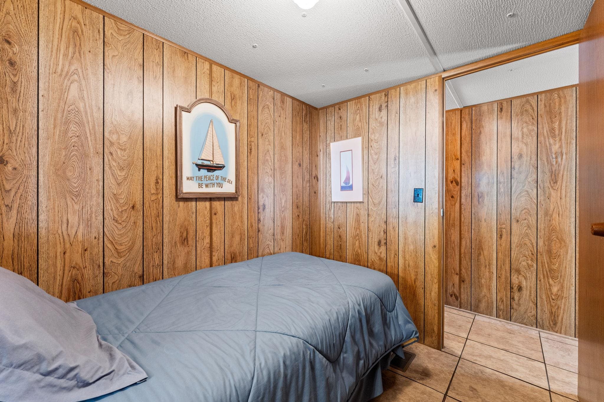 2418 Park St. Property Photo 15