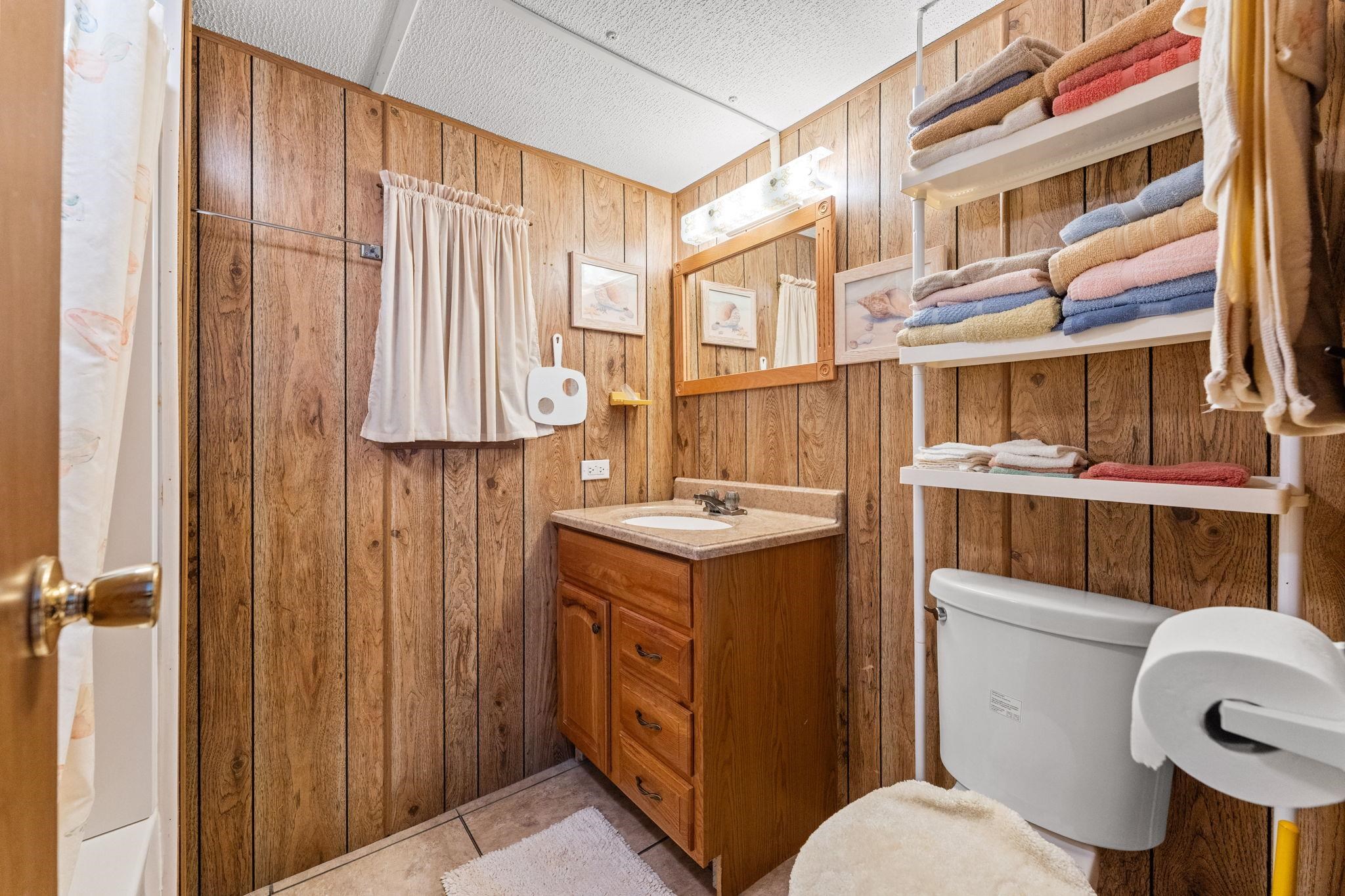 2418 Park St. Property Photo 17