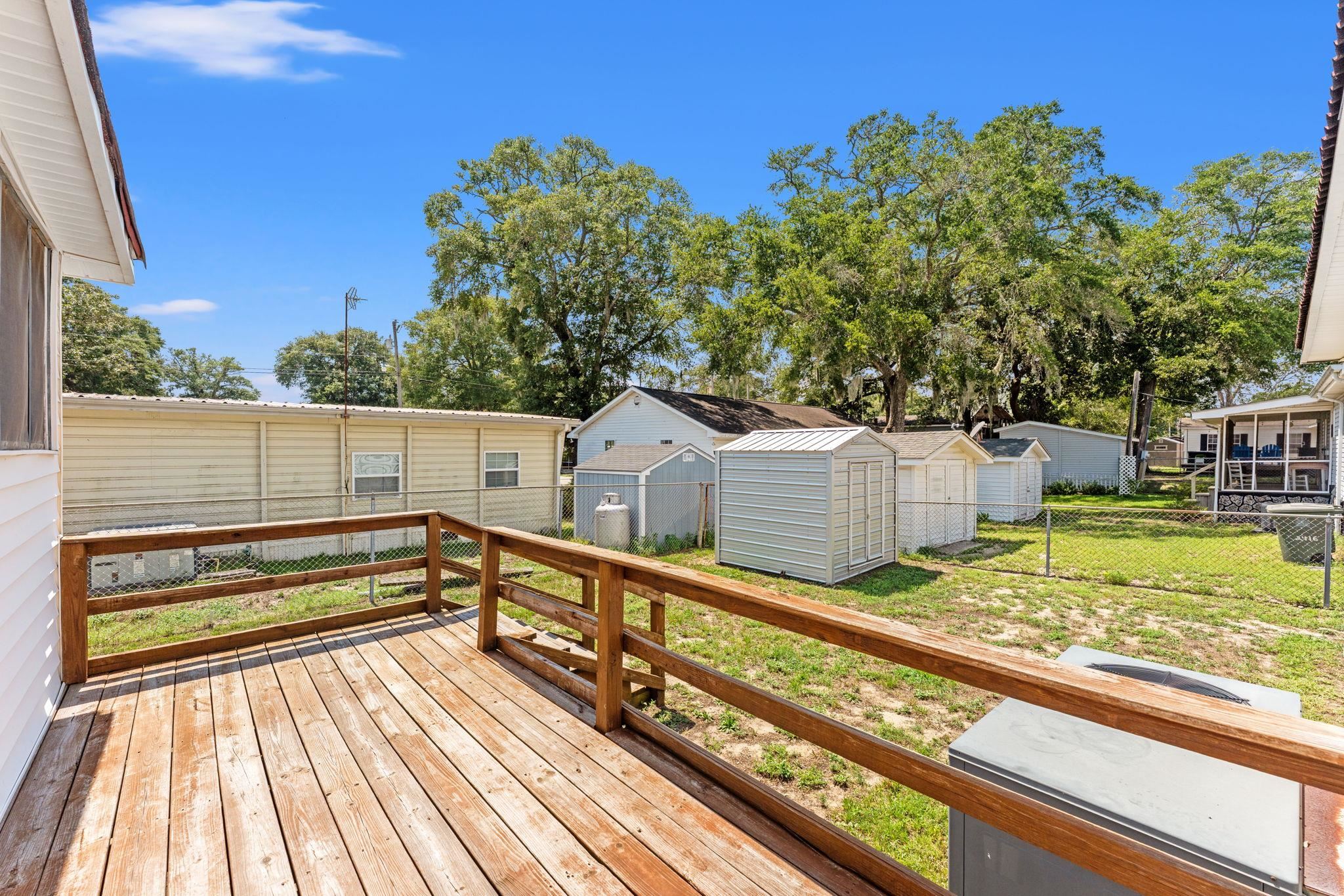2418 Park St. Property Photo 22