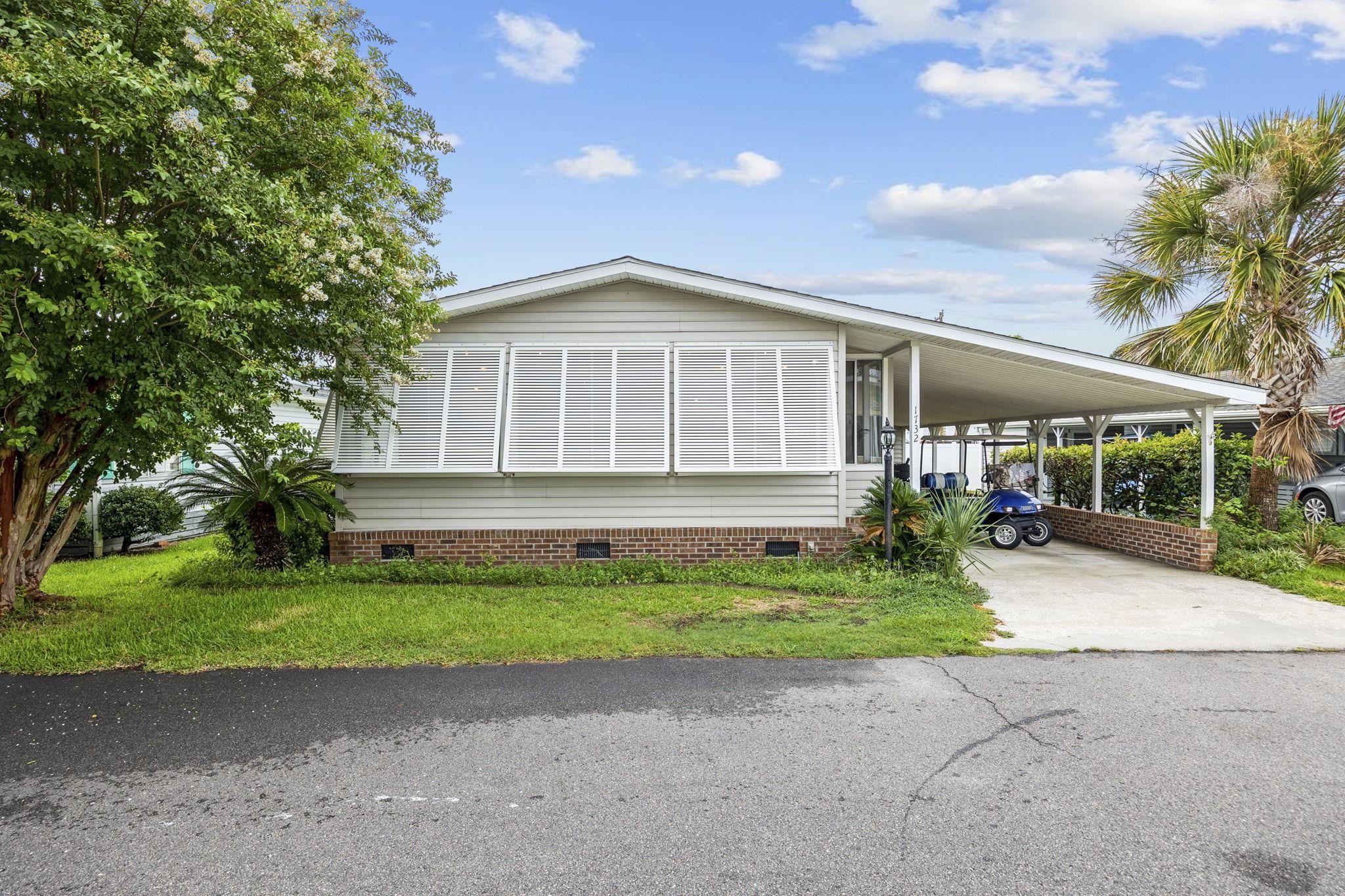 1732 East Lake Dr. Property Photo 1