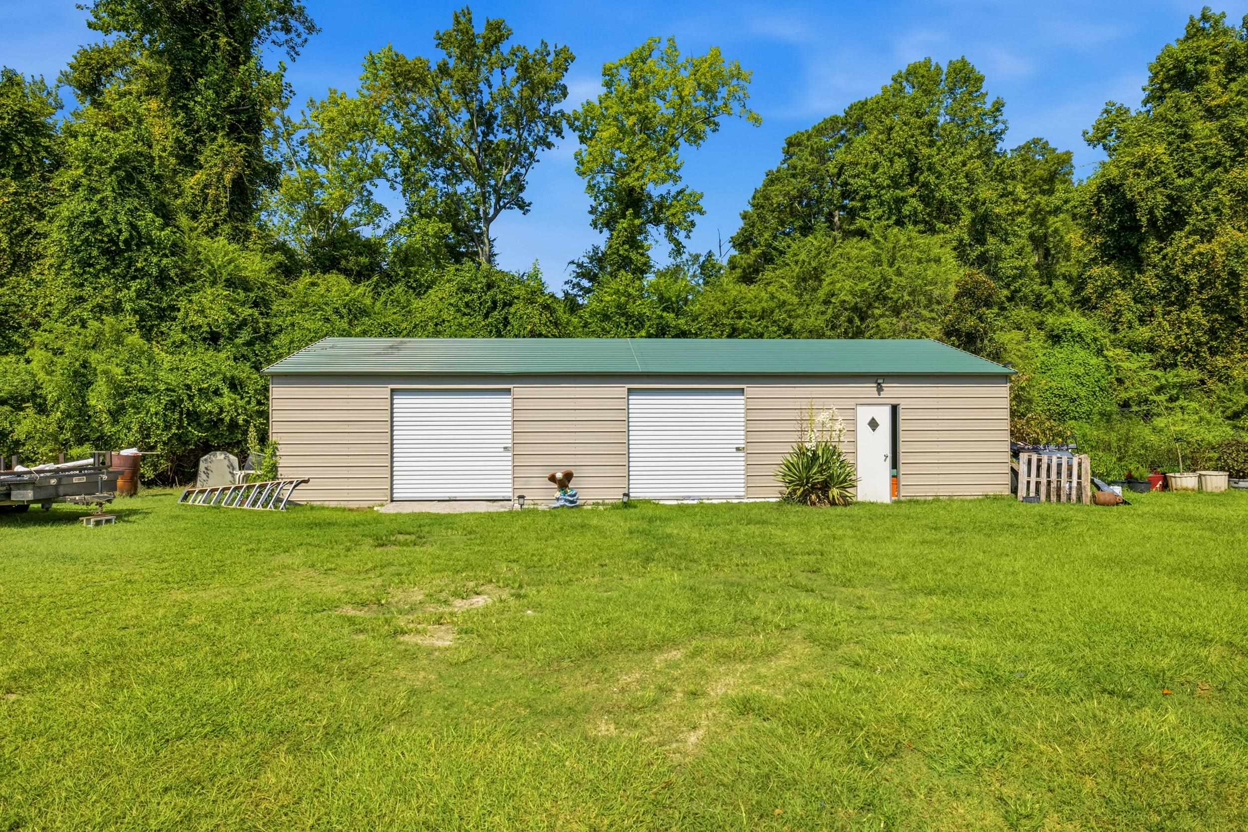6400 Black Creek Rd. Property Photo 42