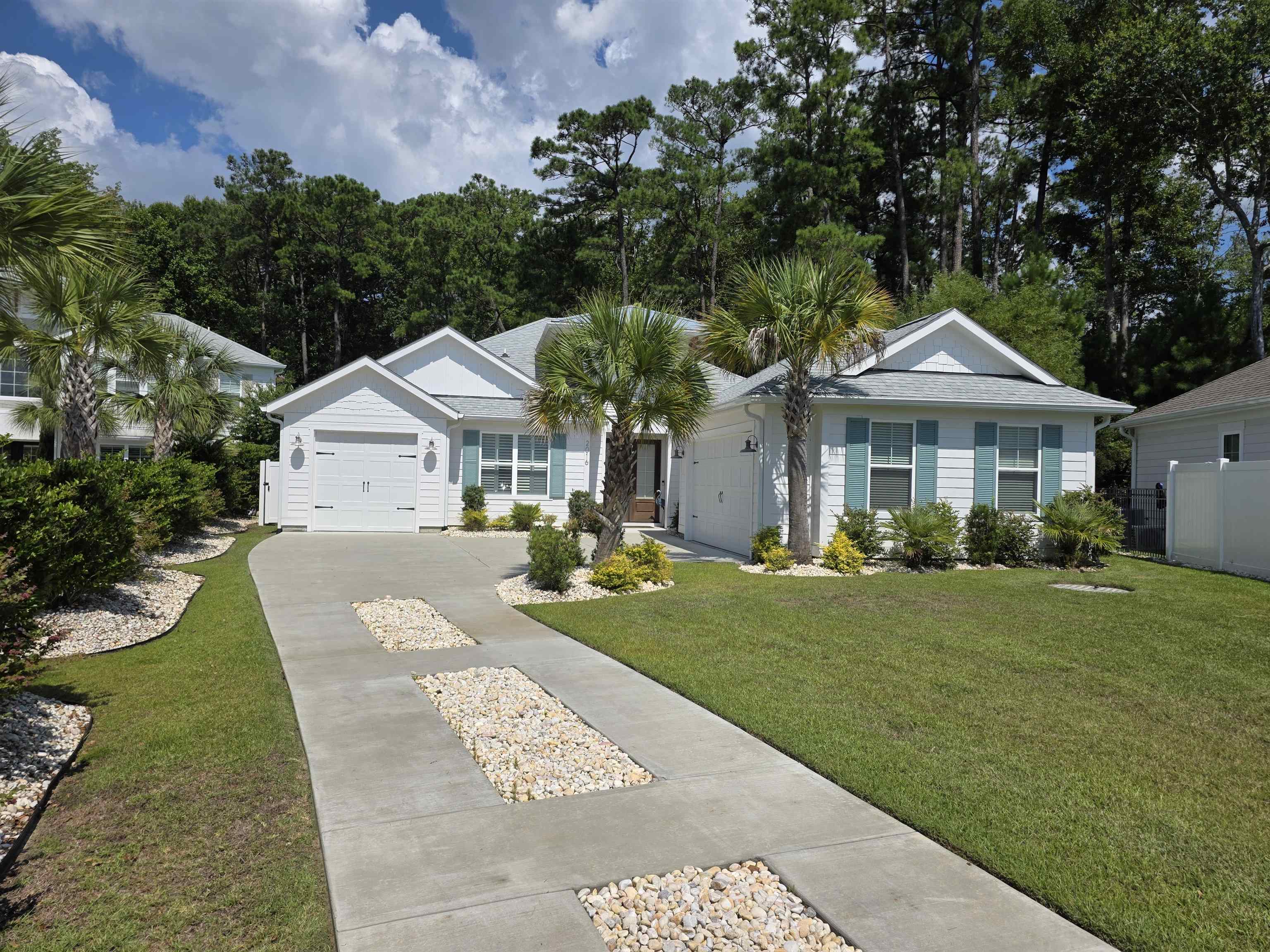 2016 Manor Parc Dr Property Photo 4