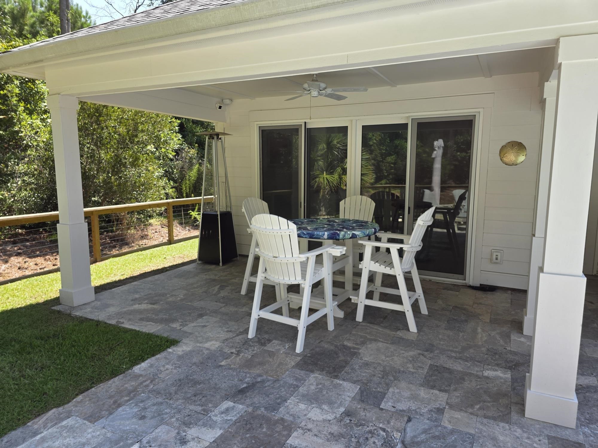 2016 Manor Parc Dr Property Photo 9