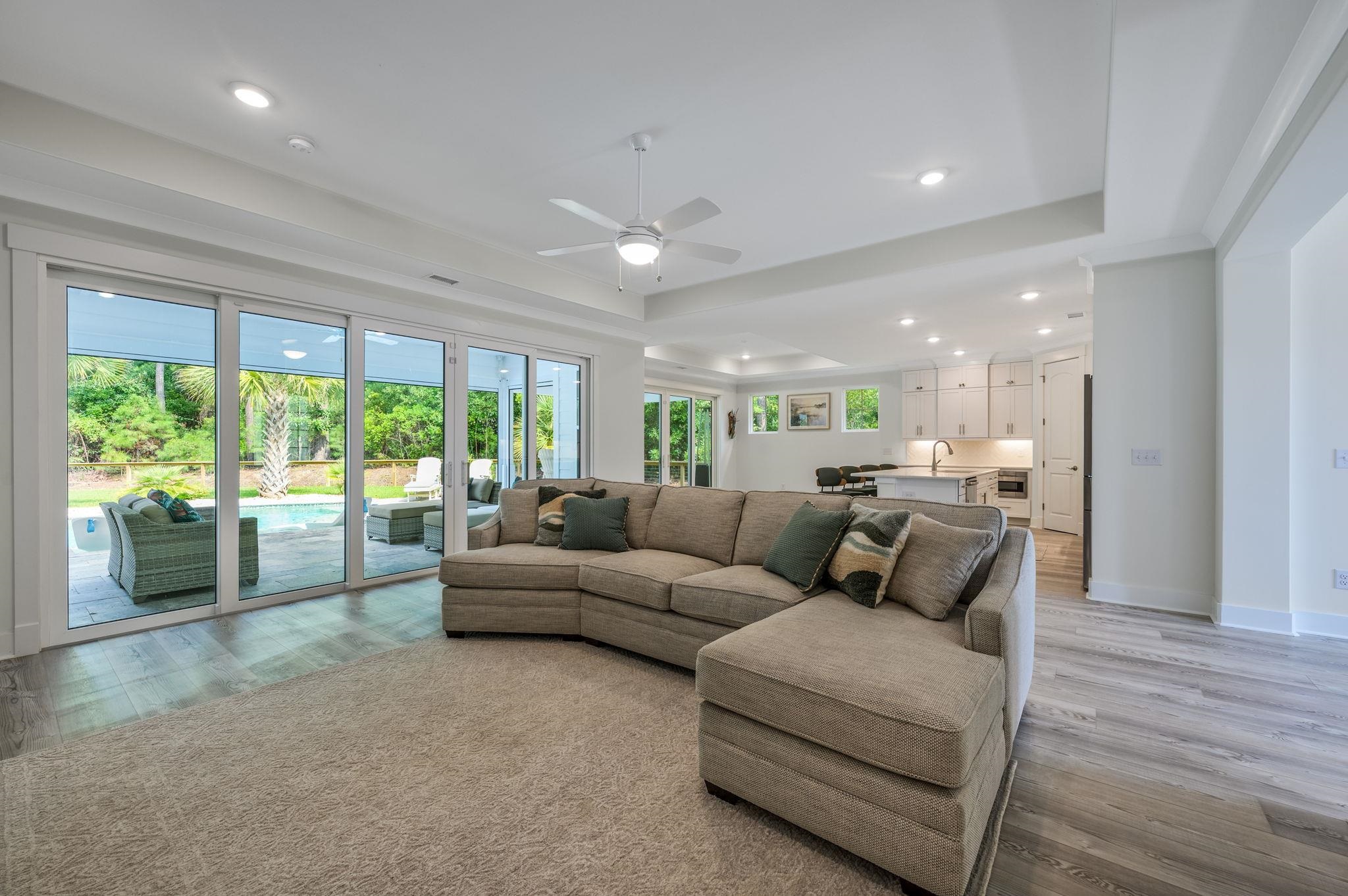 2016 Manor Parc Dr Property Photo 16