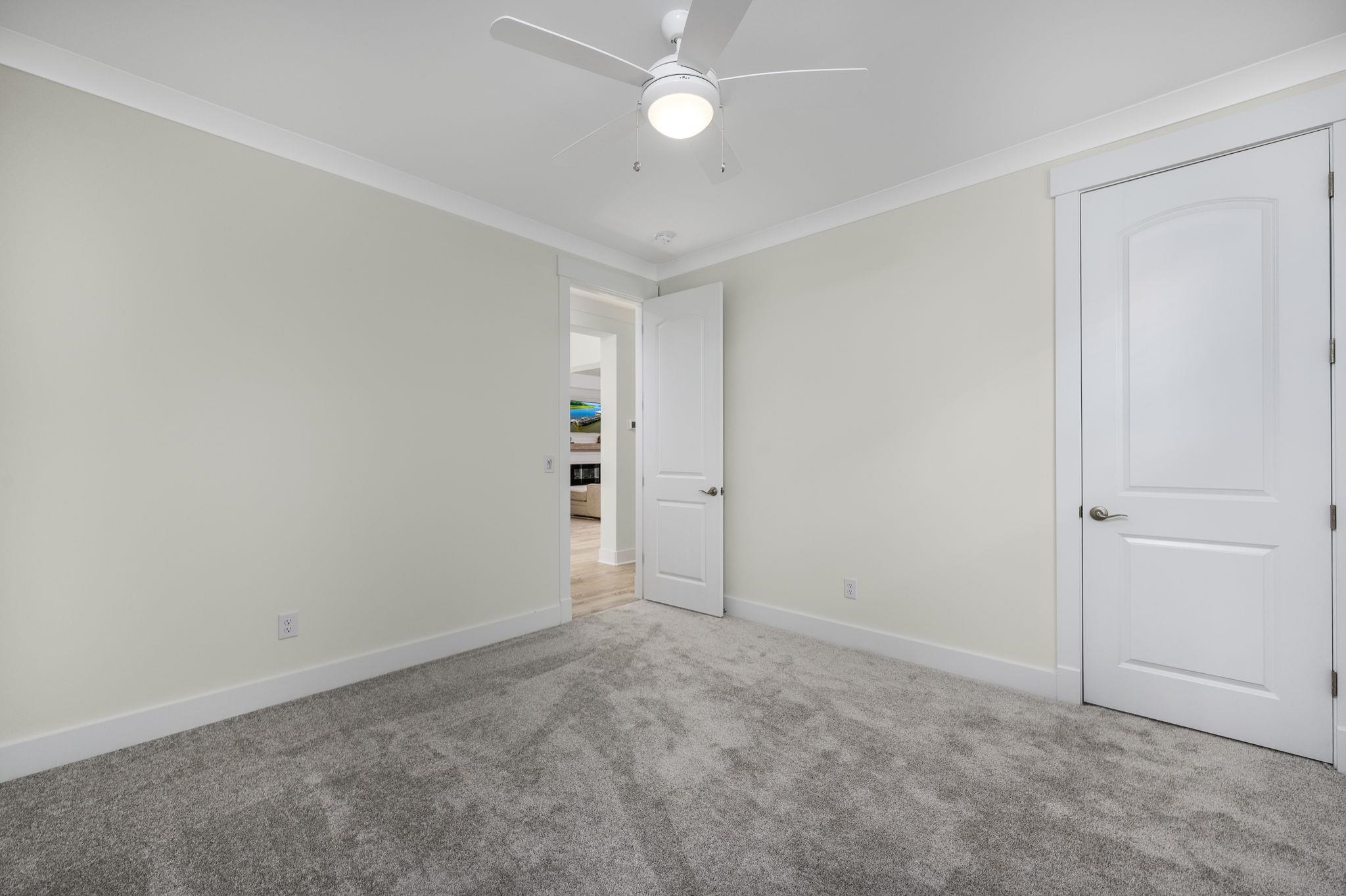 2016 Manor Parc Dr Property Photo 28