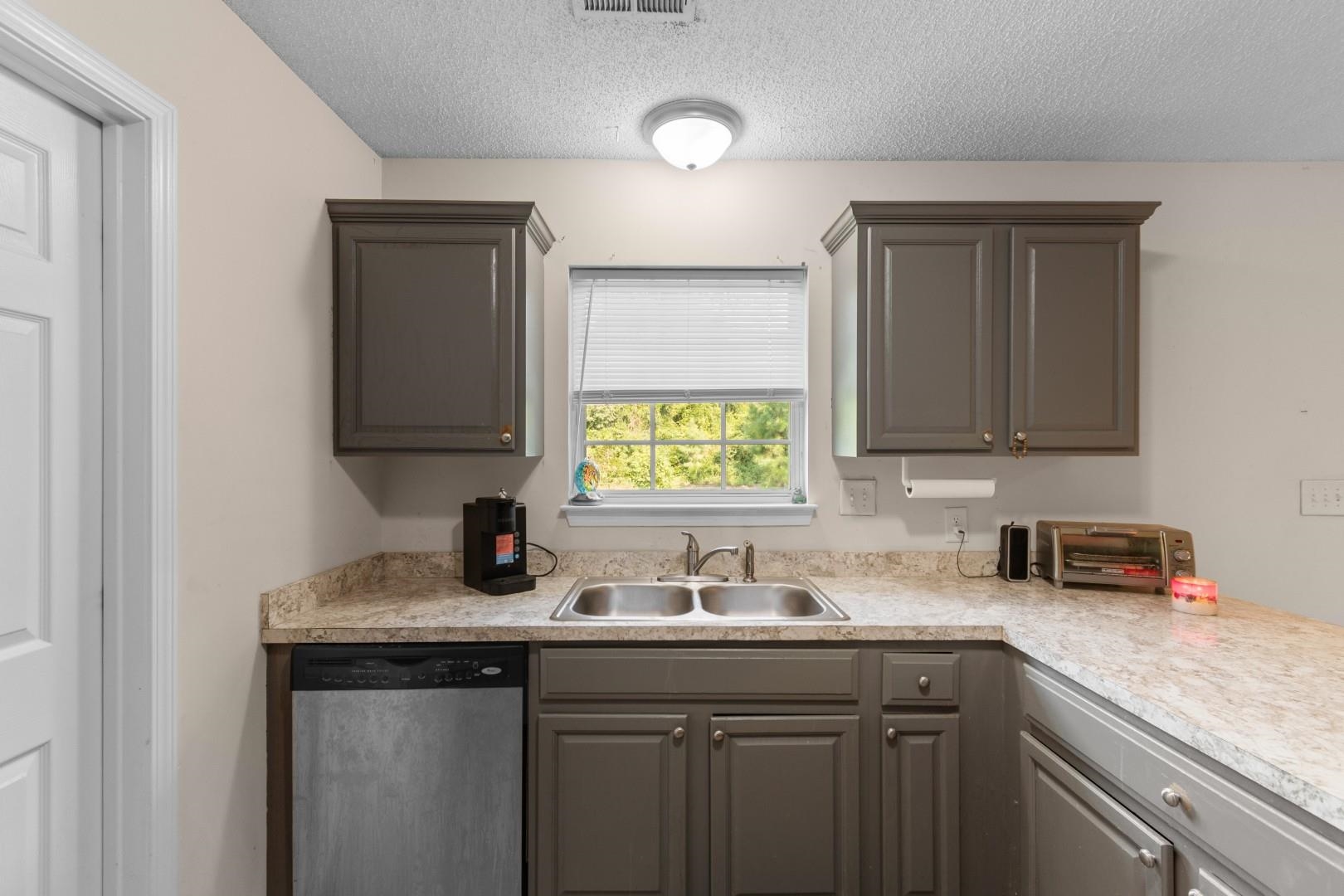 3230 Old Nelson Rd. Property Photo 10