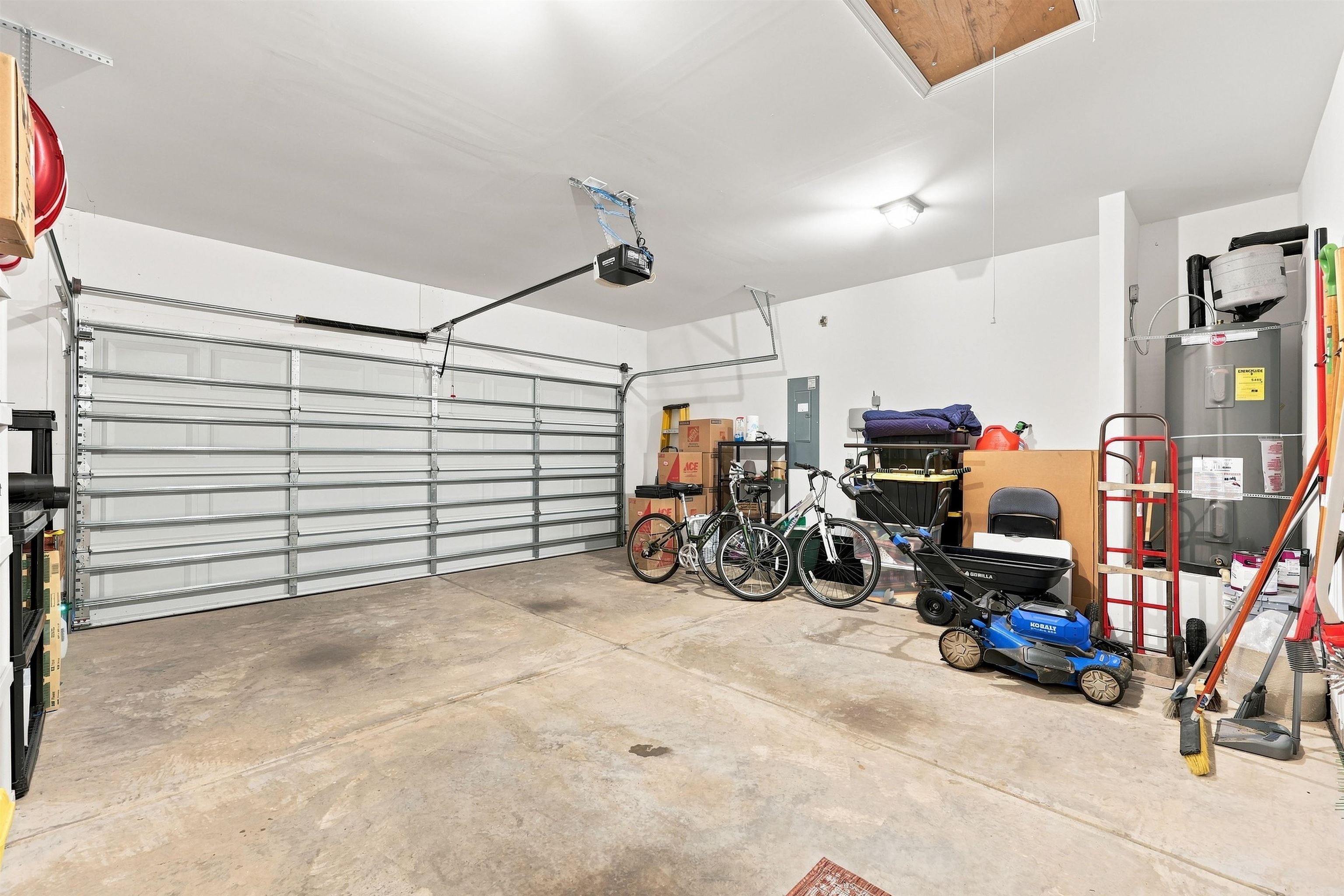 618 Tullimore Ln. Property Photo 44