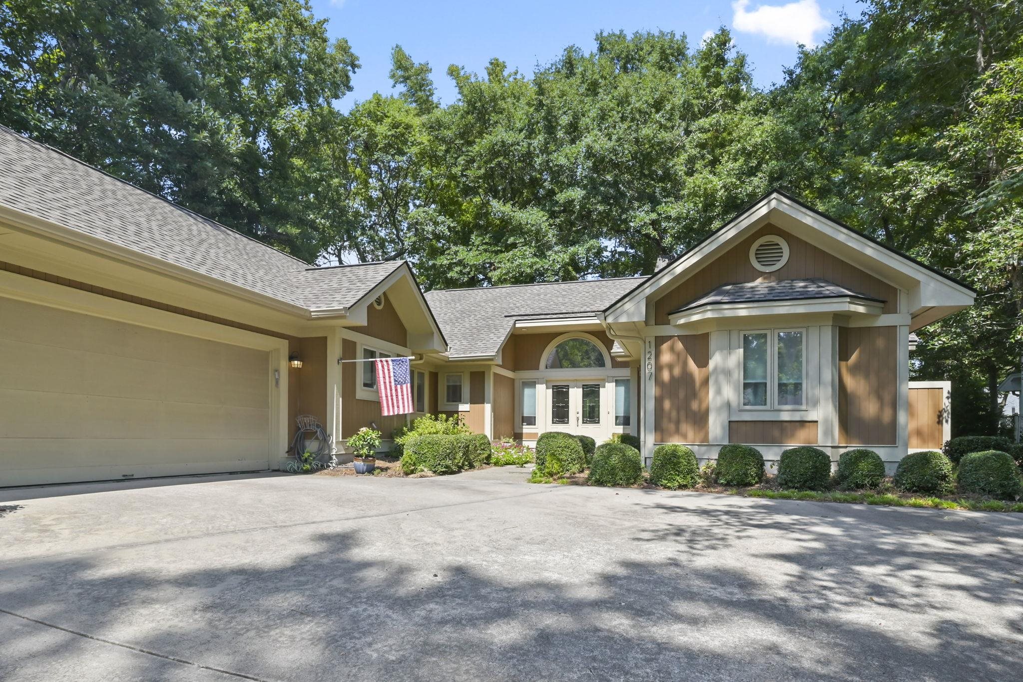 1207 Spinnaker Dr. Property Photo 39